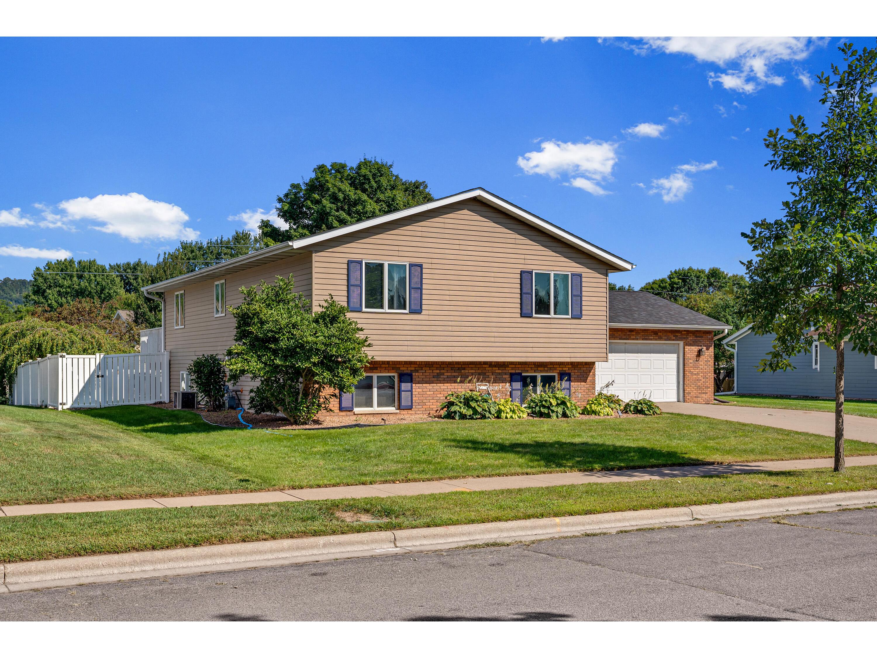 1330 Ridgeway Onalaska WI 54650 1933009 image1