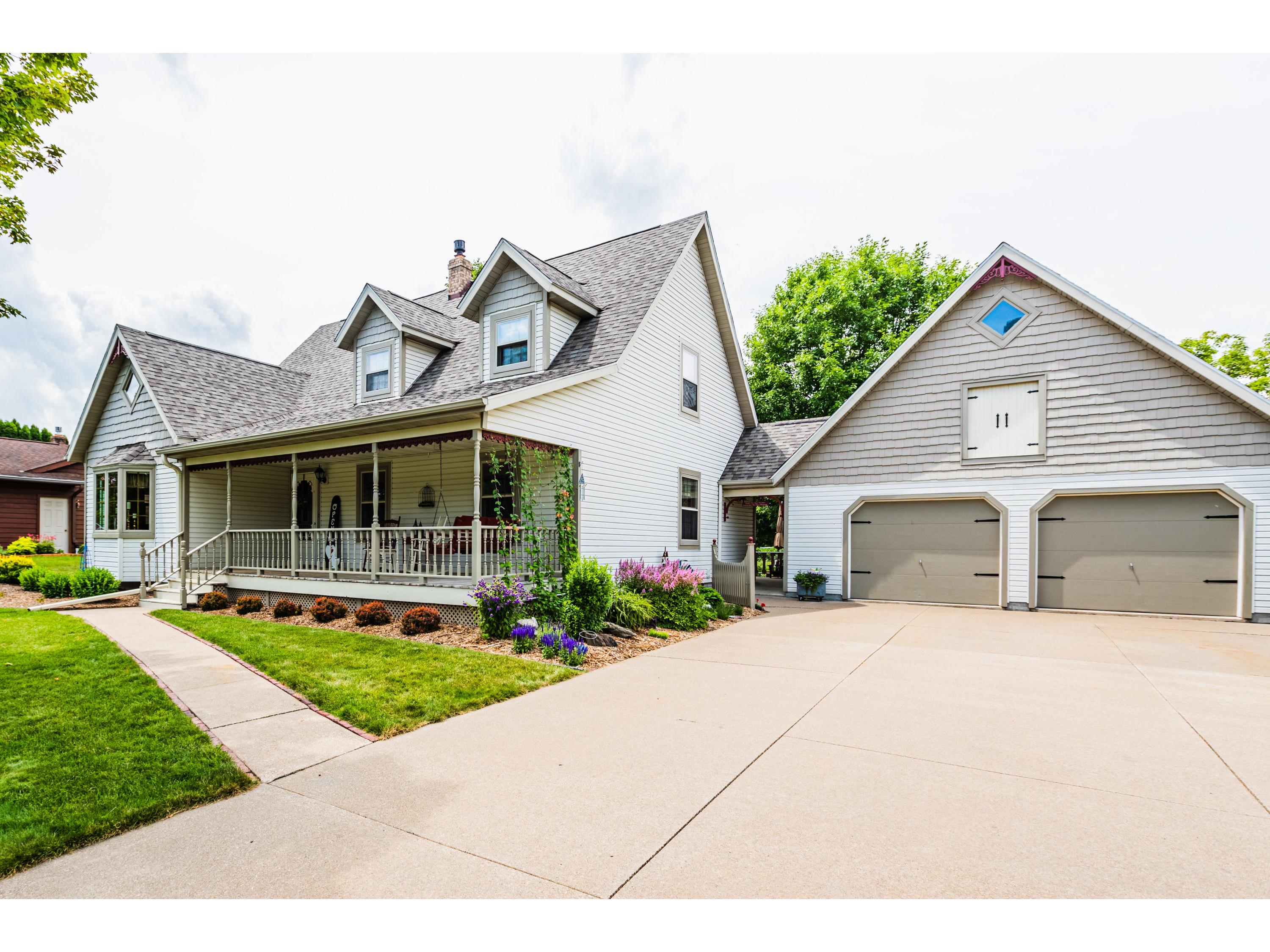 1330 Valley Ln, La Crescent, MN 55947 MLS 1749433 Edina Realty