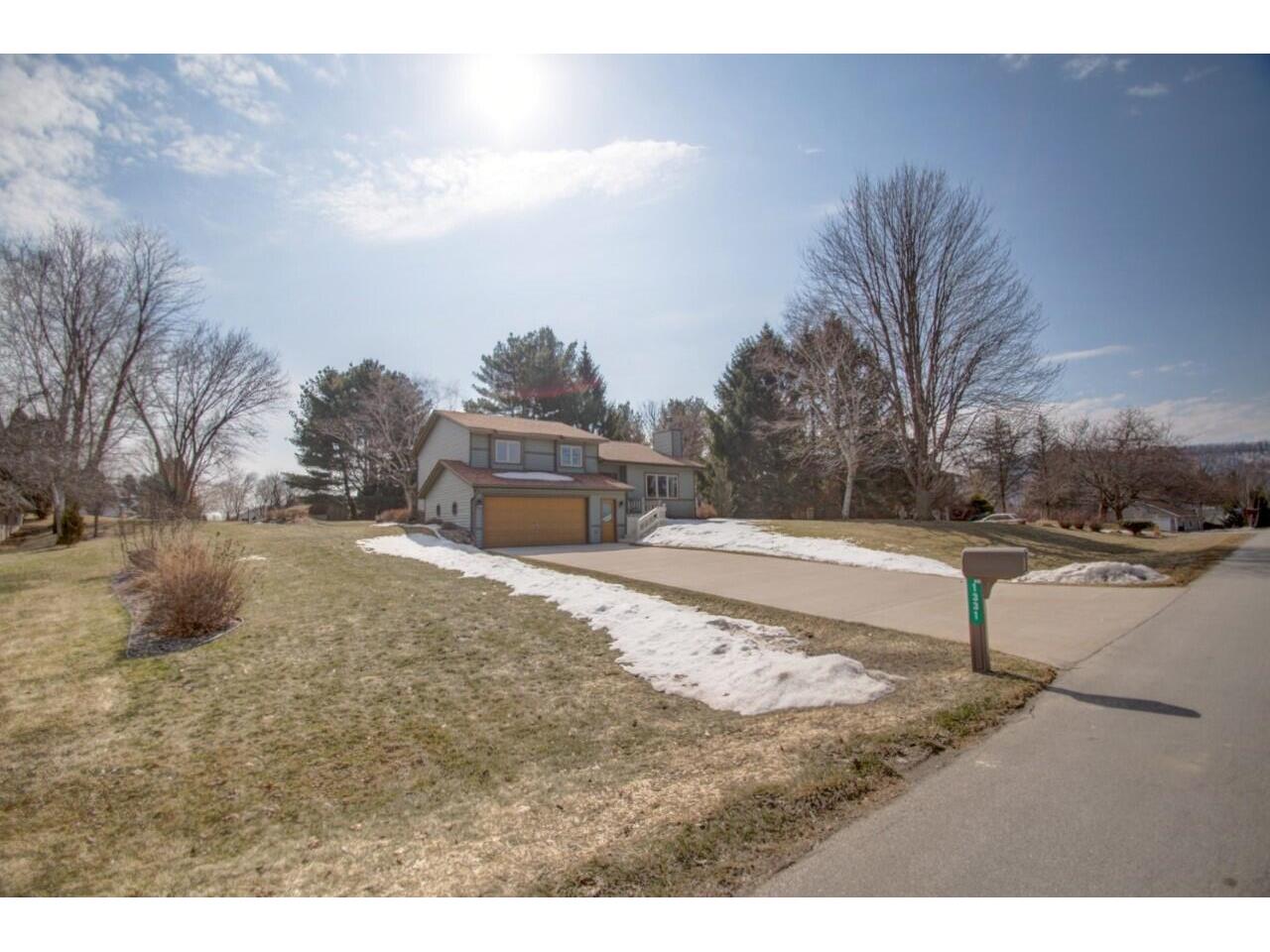 1331 VALLEY La Crescent MN 55947 1828964 image1