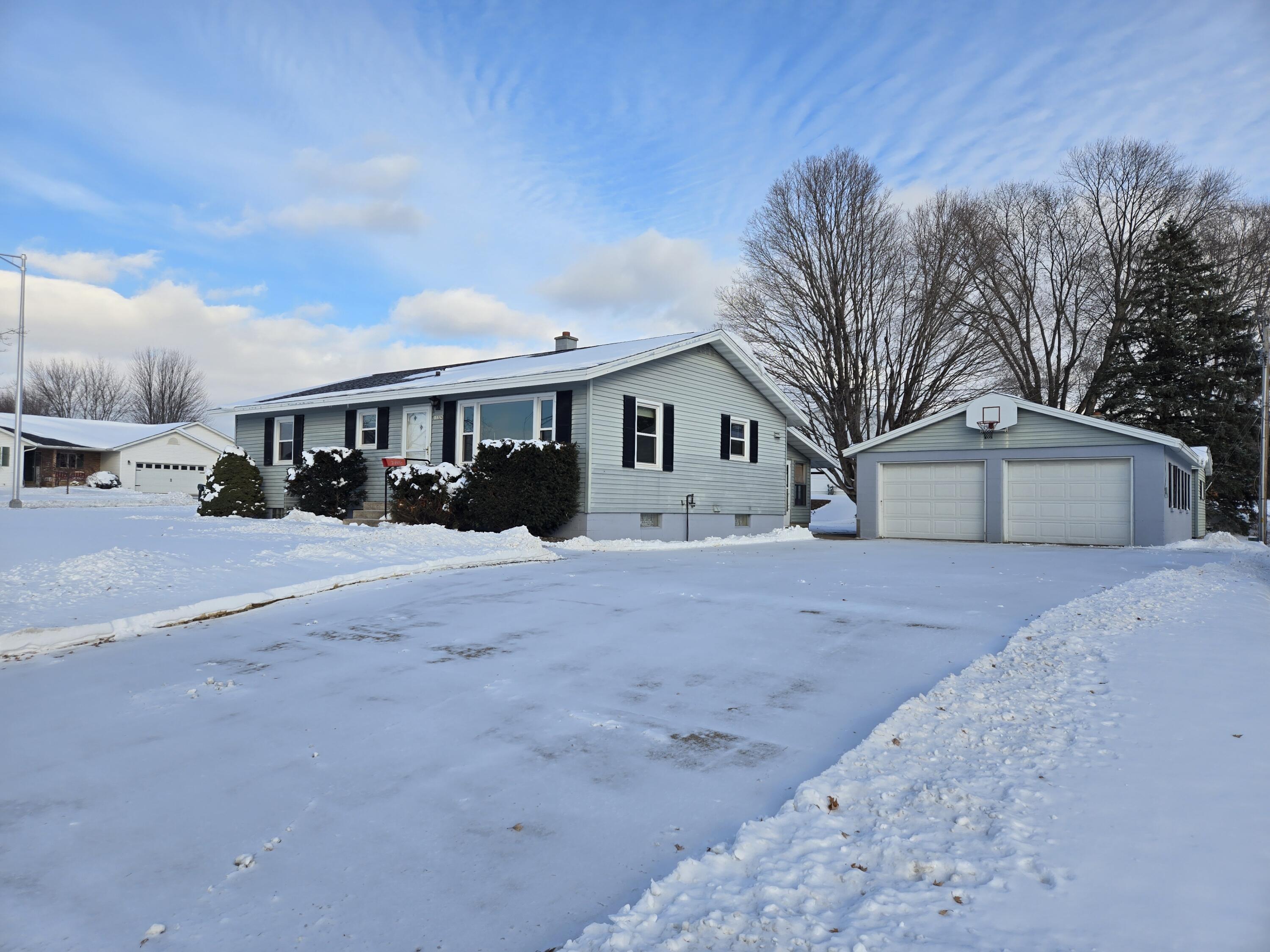 1332 East Onalaska WI 54650 1942125 image1