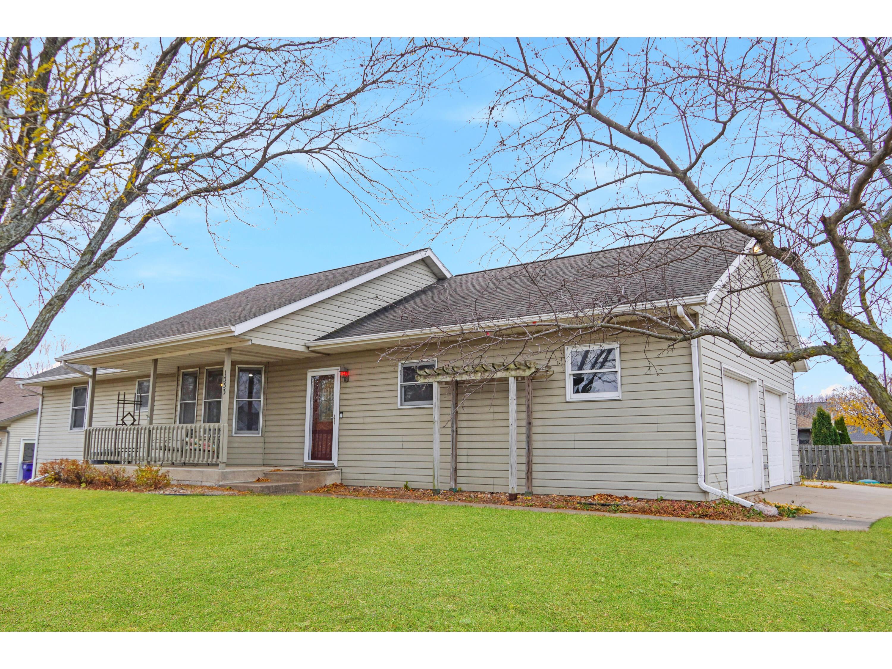 1333 East Onalaska WI 54650 1942587 image1