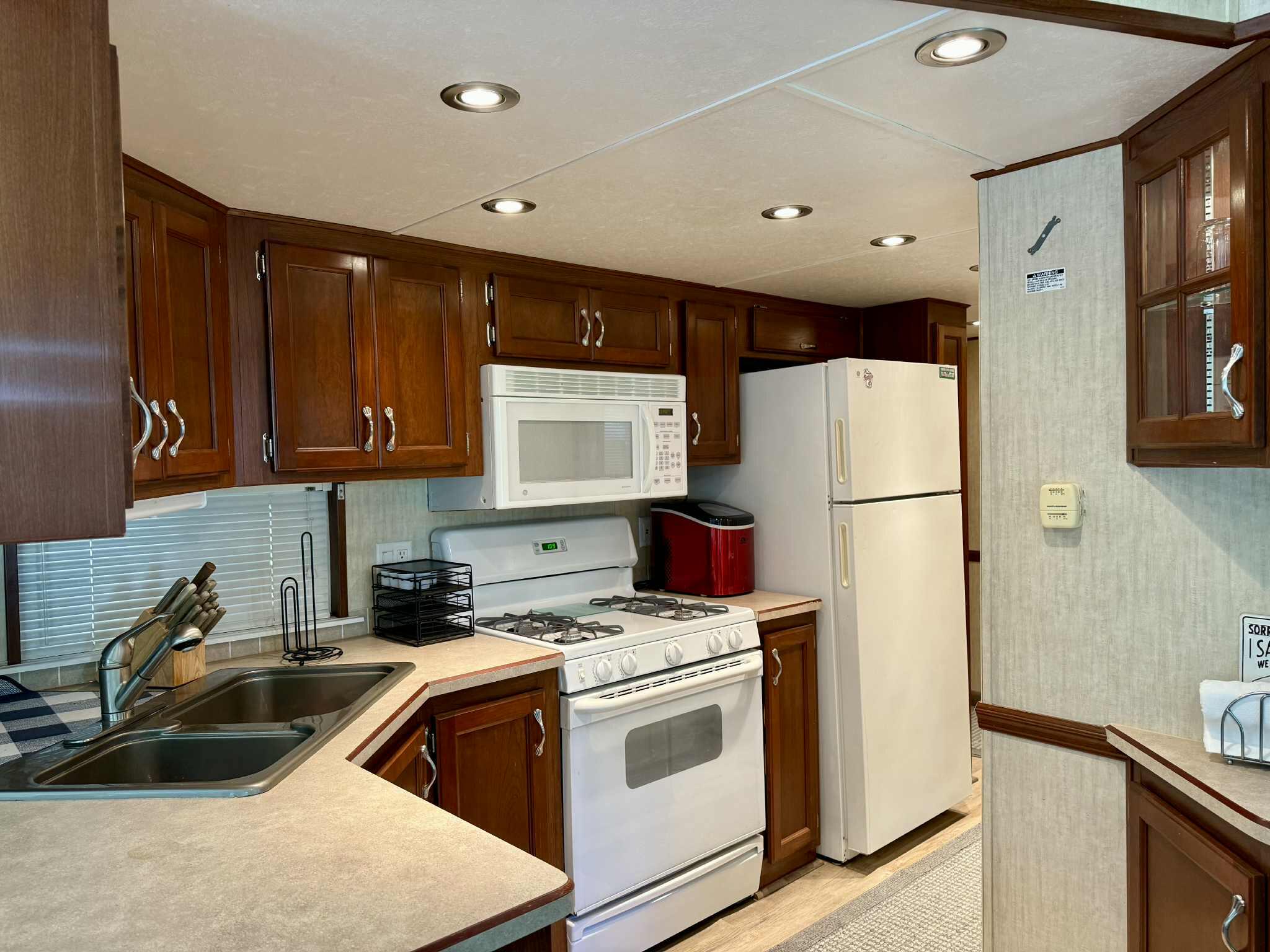 135 Cindy Warrens WI 54666 1936780 image4