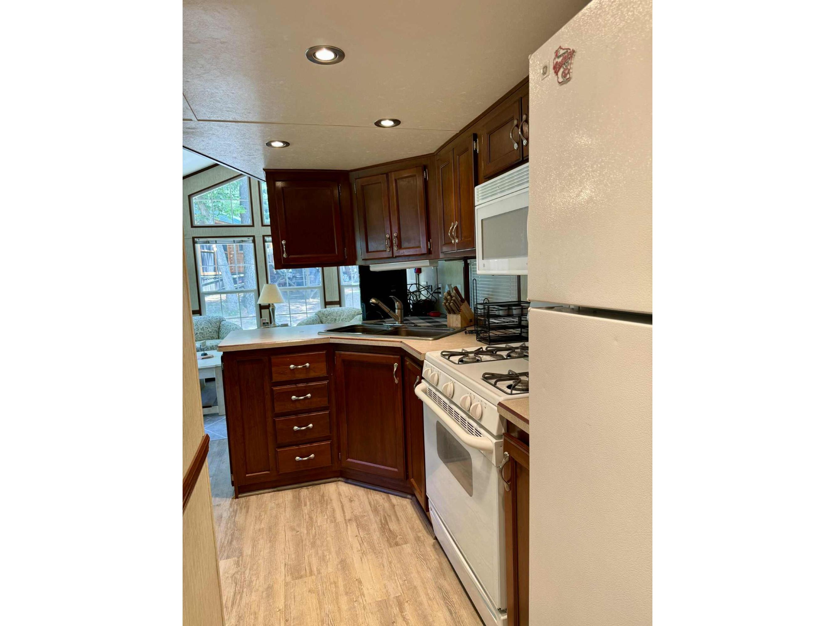 135 Cindy Warrens WI 54666 1936780 image5