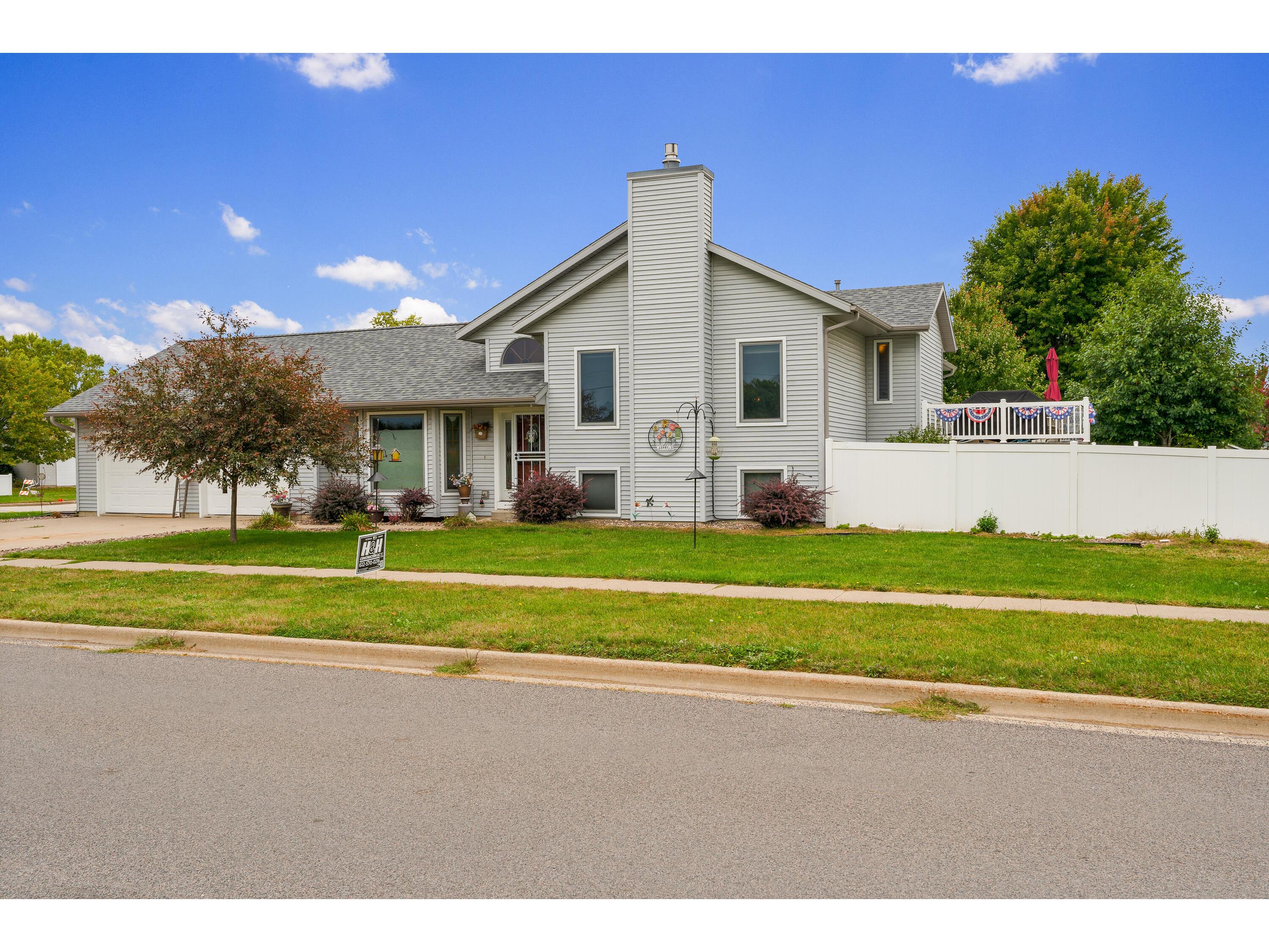 135 Marigold West Salem WI 54669 1853597 image1