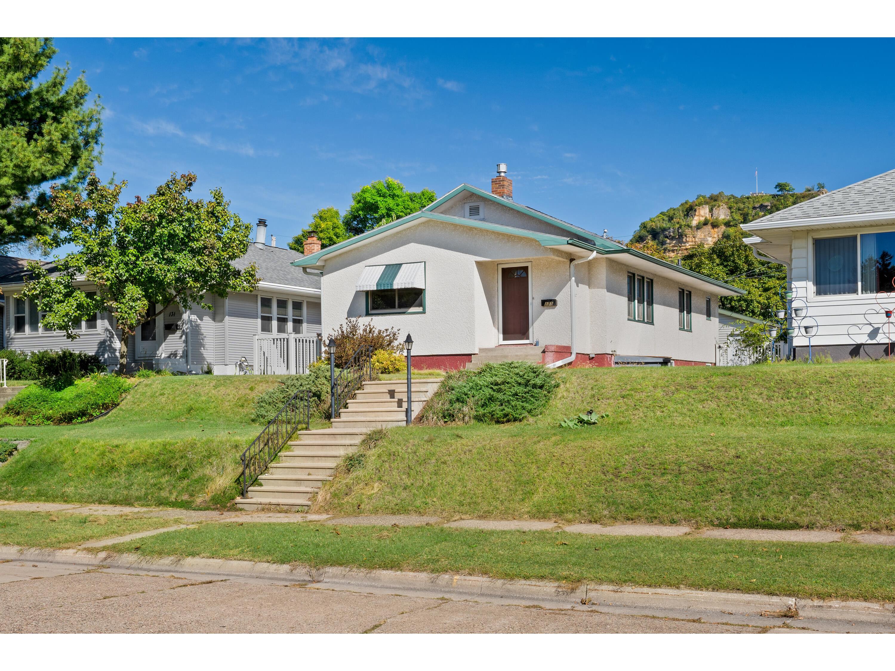 135 S 23rd La Crosse WI 54601 1893399 image1