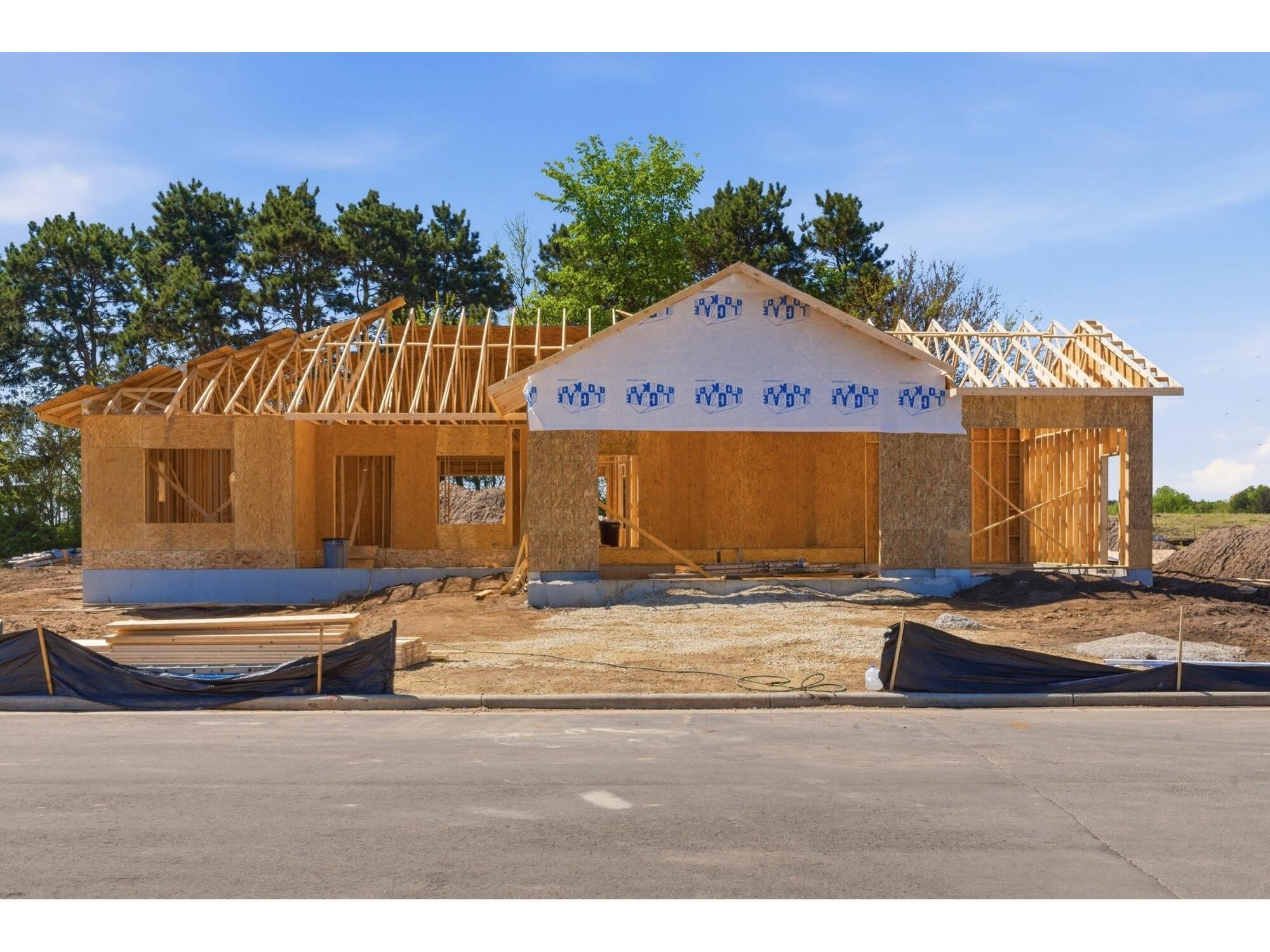 1368 Academy Holmen WI 54636 1963142 image1
