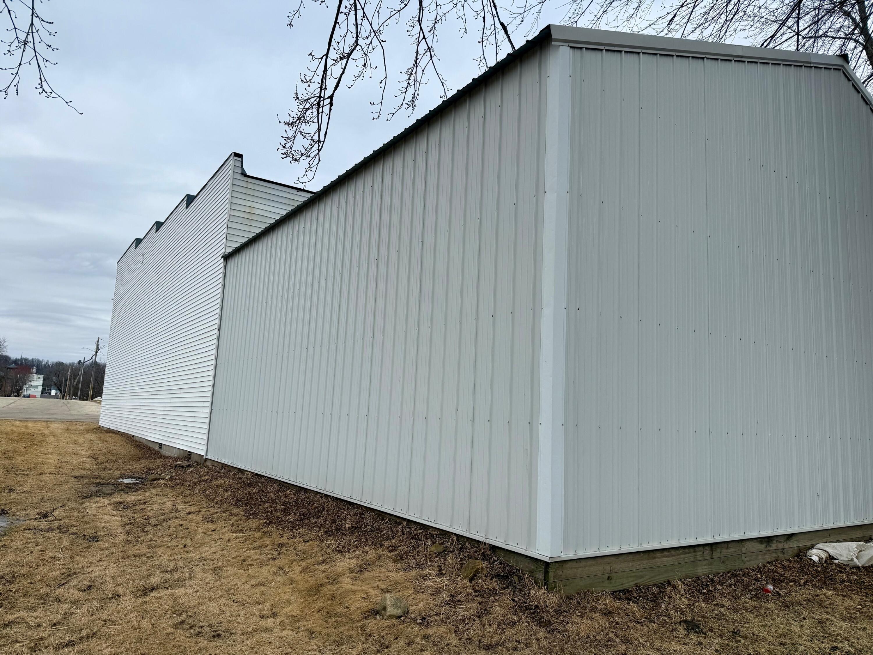 137 W 4th Blair WI 54616 1952469 image11