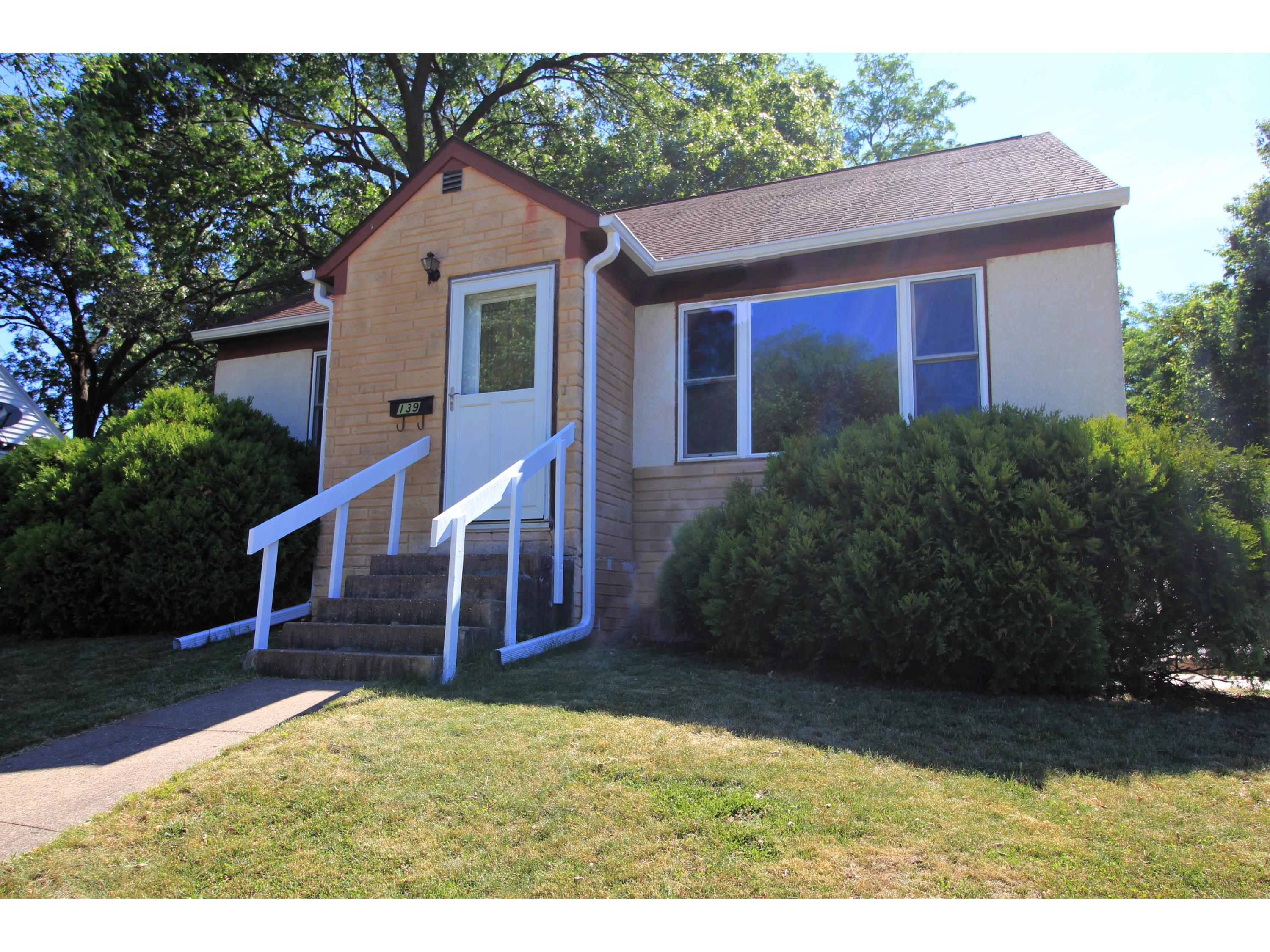 139 8th Ave S, Onalaska, WI 54650 MLS 1747028 Edina Realty