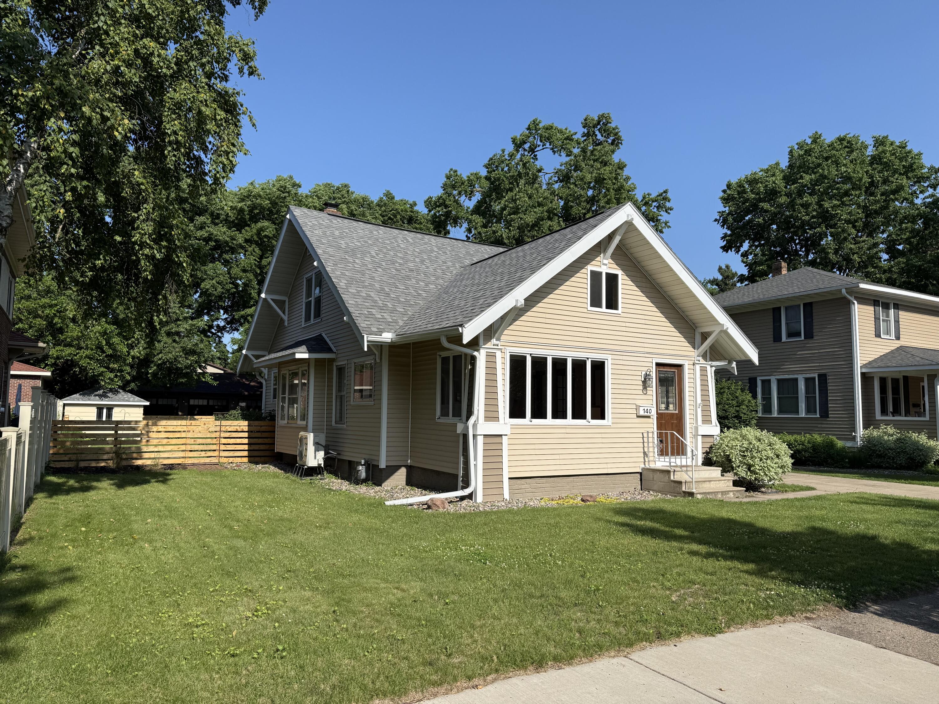 140 20th La Crosse WI 54601 1923472 image1