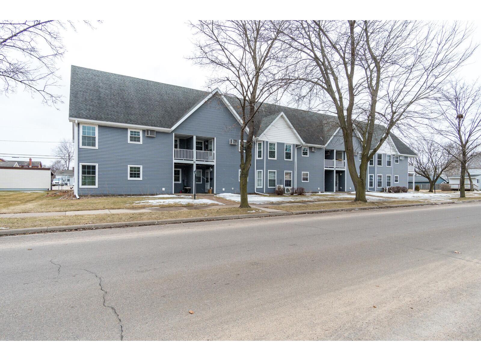 1400 Redfield #5 La Crosse WI 54601 1826932 image1