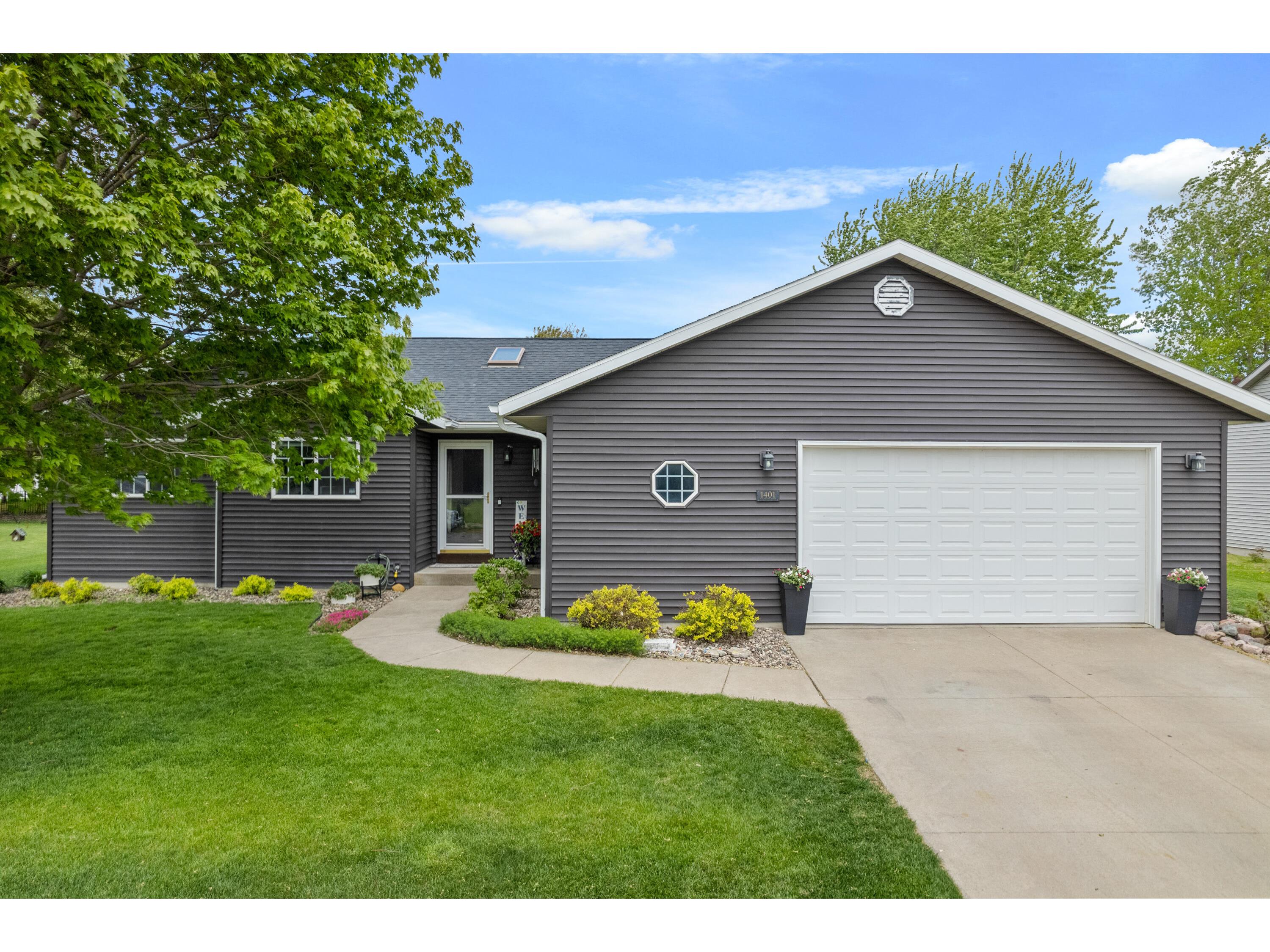 1401 Cherry Holmen WI 54636 1961901 image1