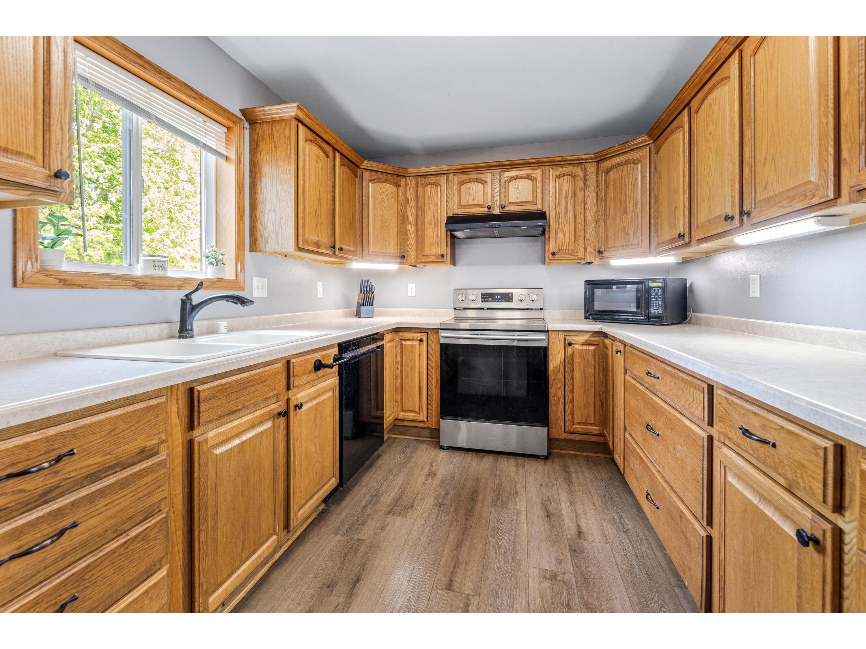 1401 Cherry Holmen WI 54636 1961901 image8