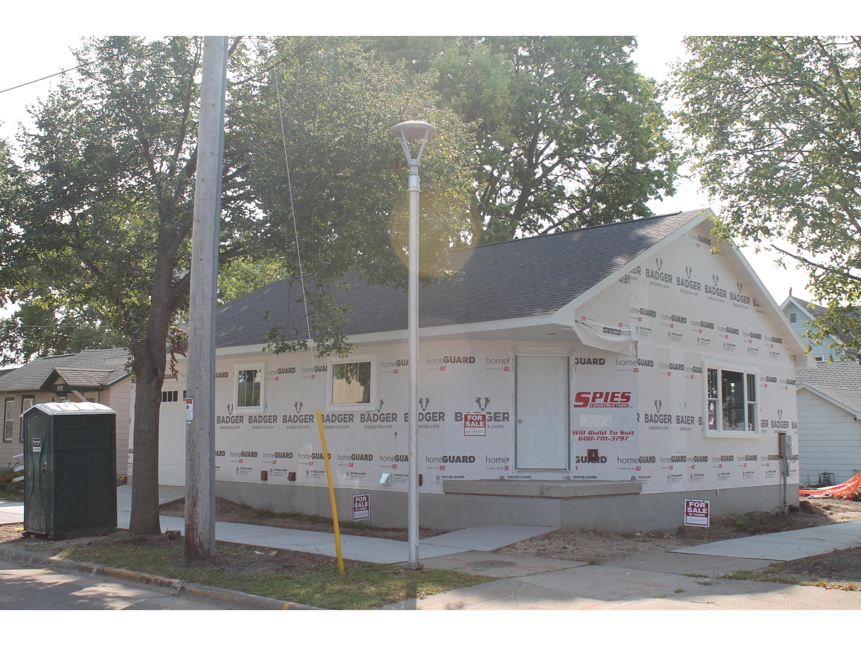 1402 6th La Crosse WI 54601 1891519 image1