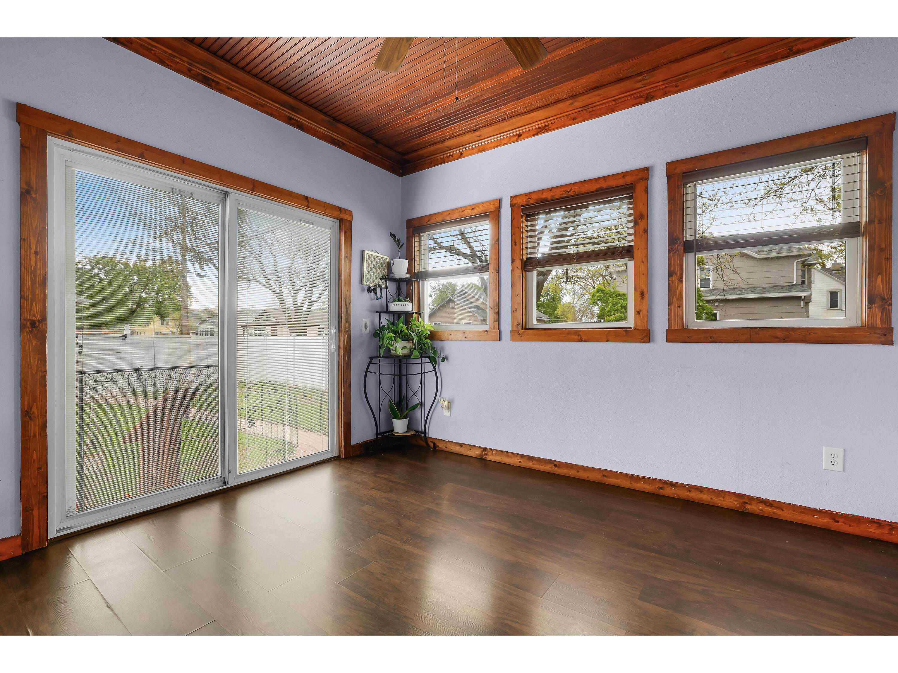 1402 George La Crosse WI 54603 1960810 image11