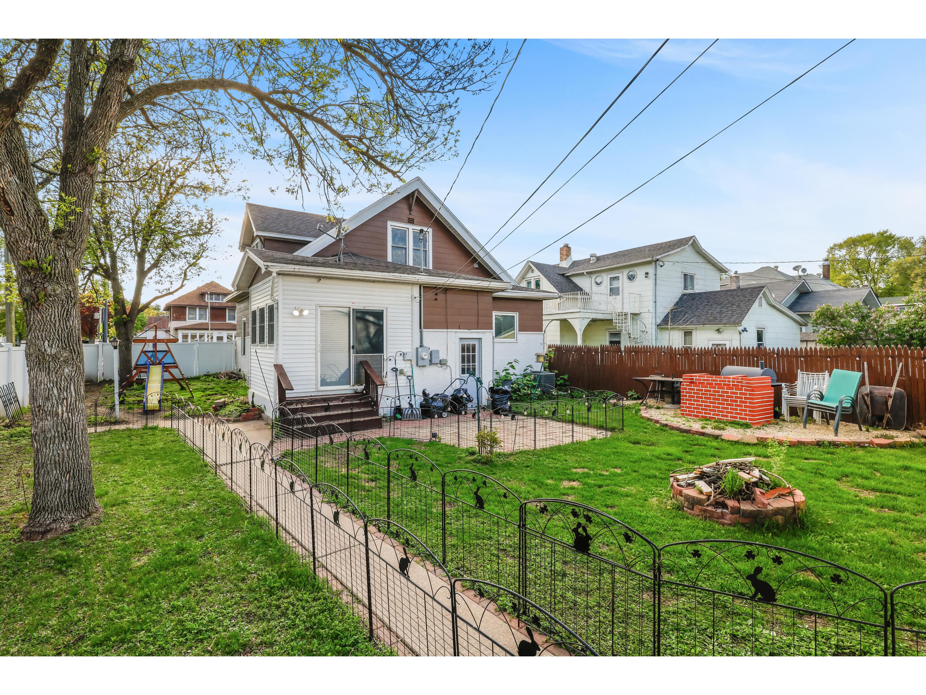 1402 George La Crosse WI 54603 1960810 image3