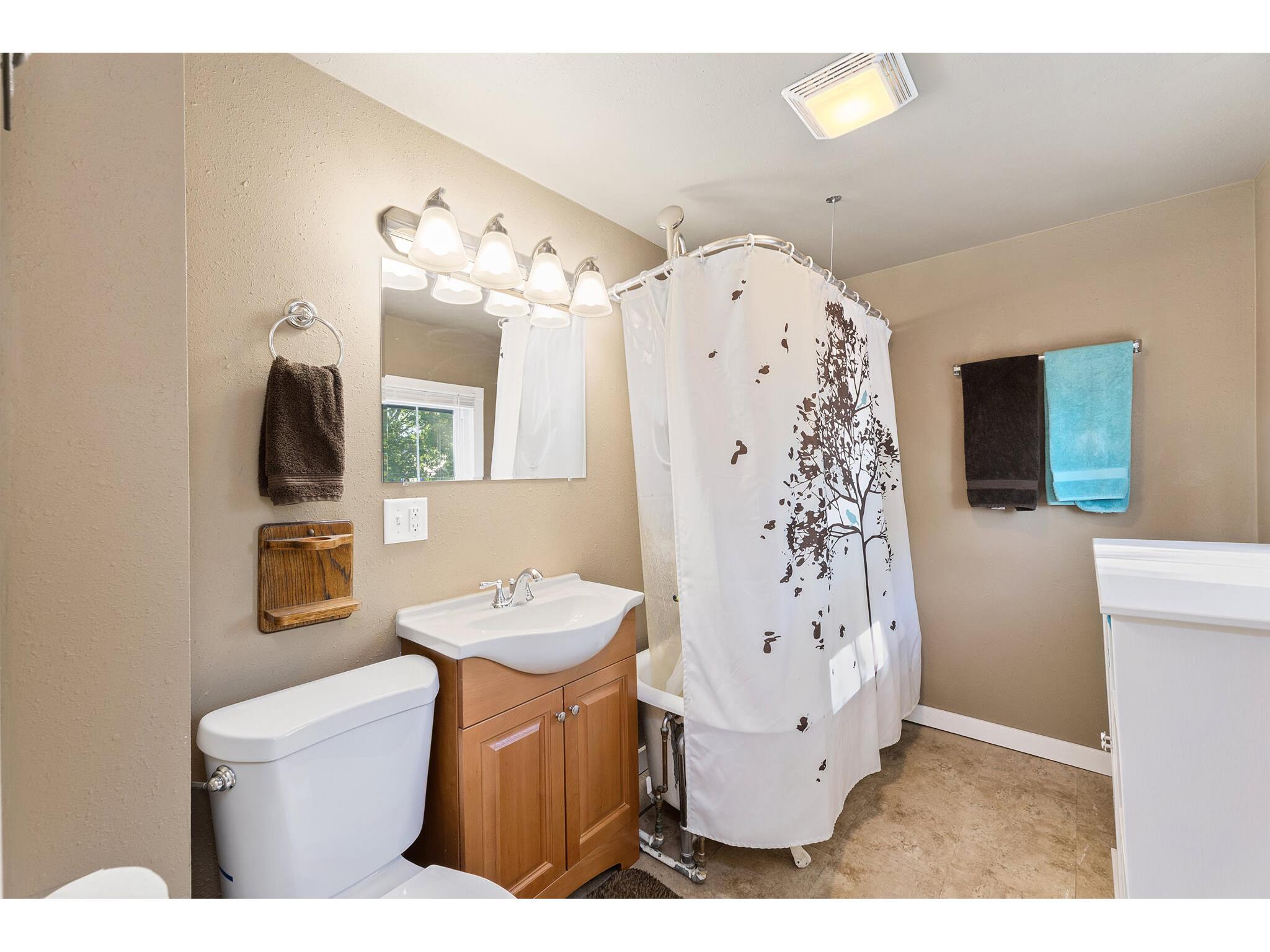 1406 Charles La Crosse WI 54603 1970786 image20