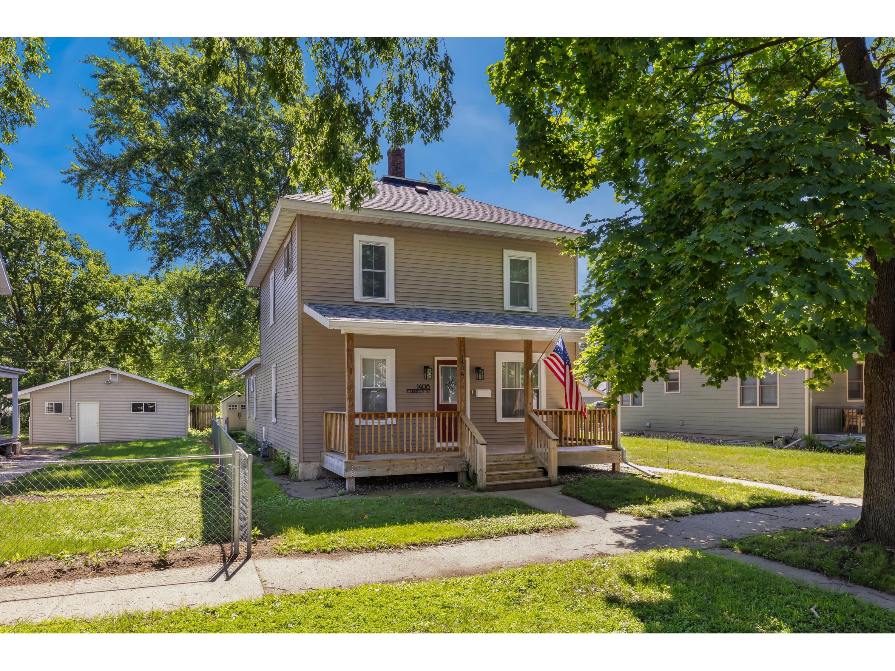 1406 Charles La Crosse WI 54603 1970786 image25