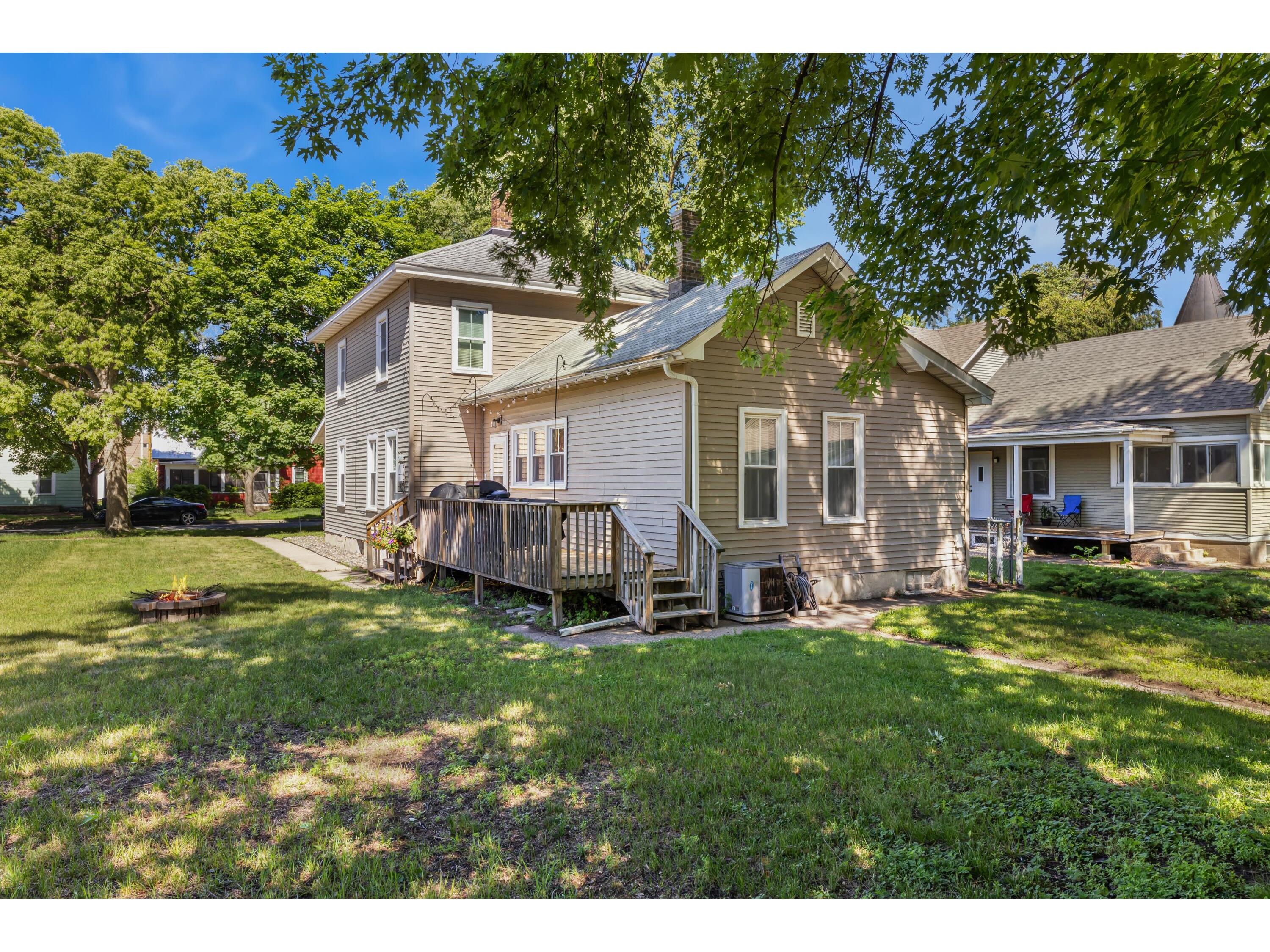 1406 Charles La Crosse WI 54603 1970786 image28