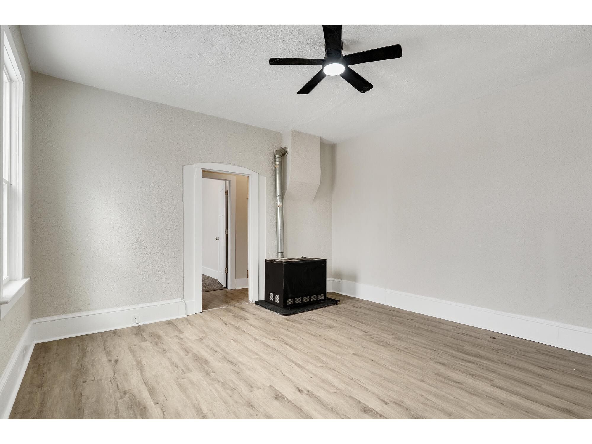 1407 4th La Crosse WI 54601 1957063 image12