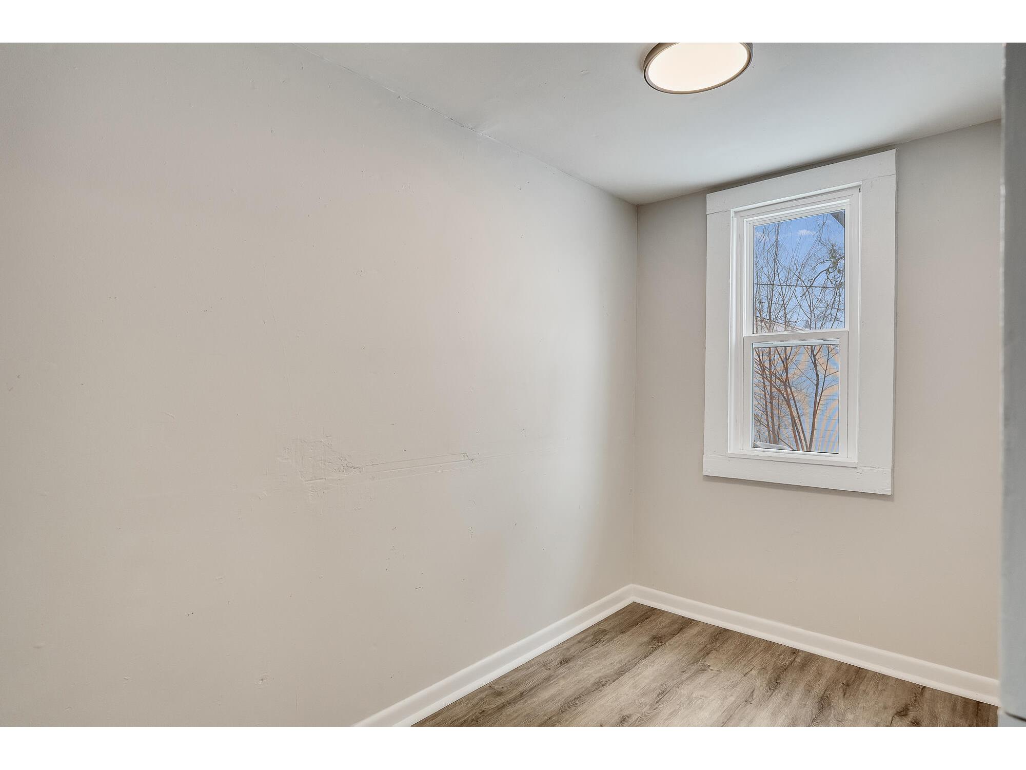 1407 4th La Crosse WI 54601 1957063 image16