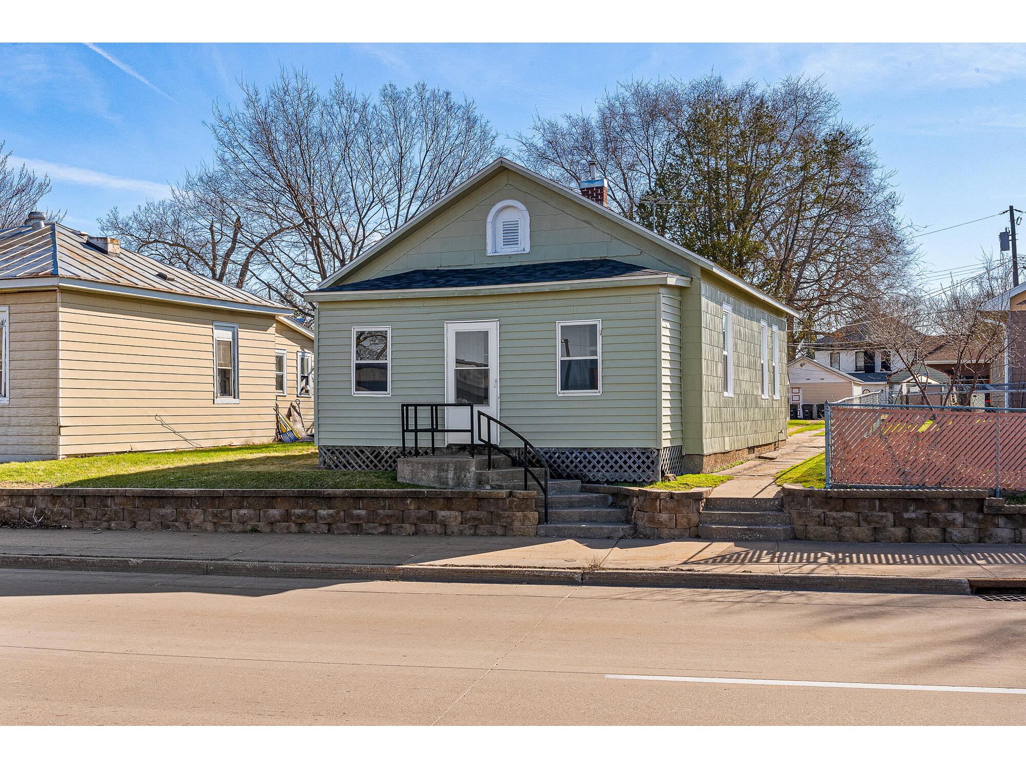 1407 4th La Crosse WI 54601 1957063 image3