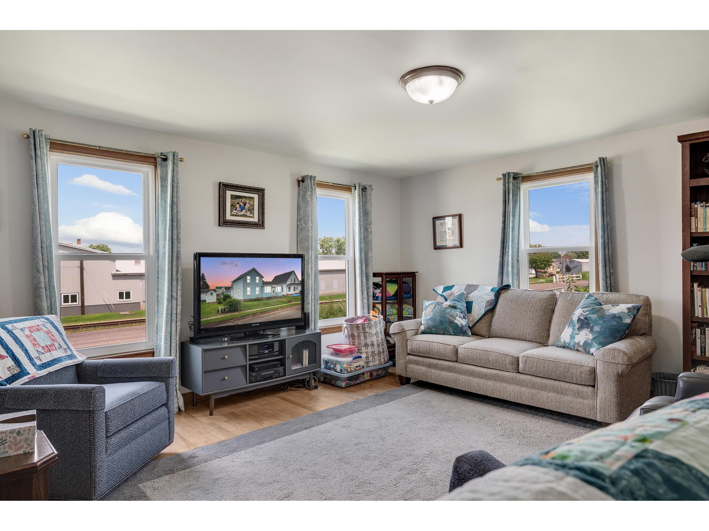 1407 Bangor Bangor WI 54614 1946253 image10