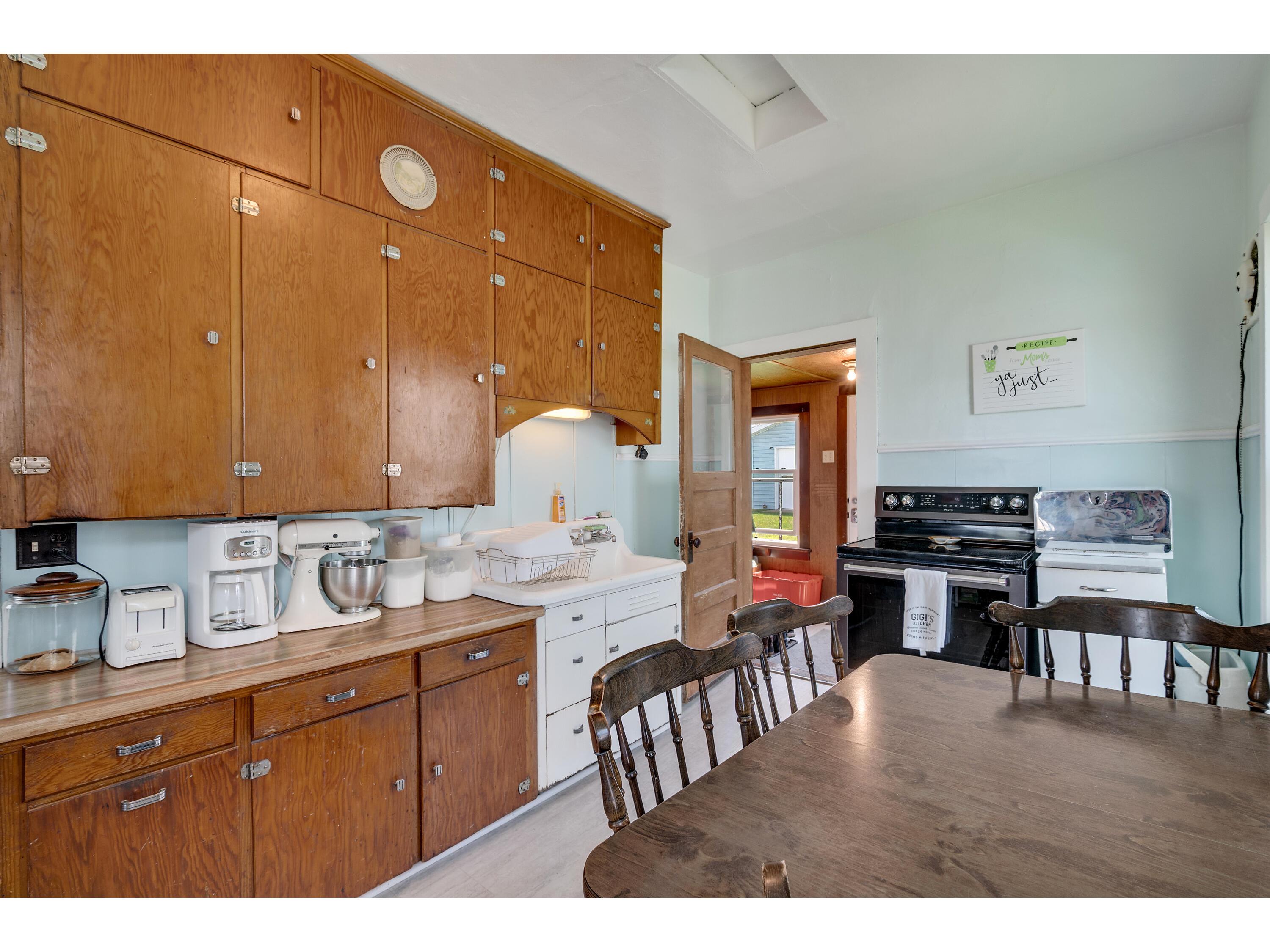 1407 Bangor Bangor WI 54614 1946253 image16