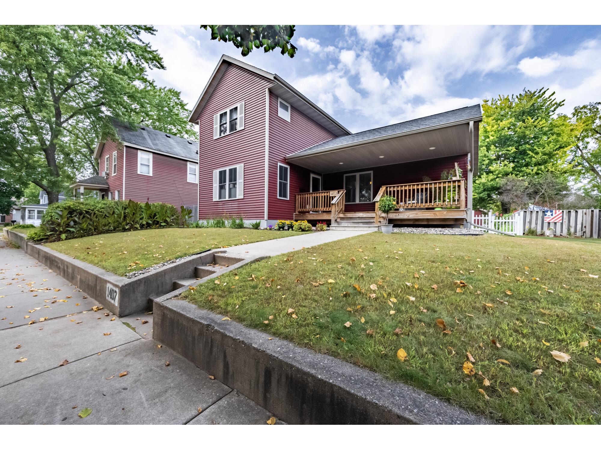 1407 Farnam La Crosse WI 54601 1935902 image1