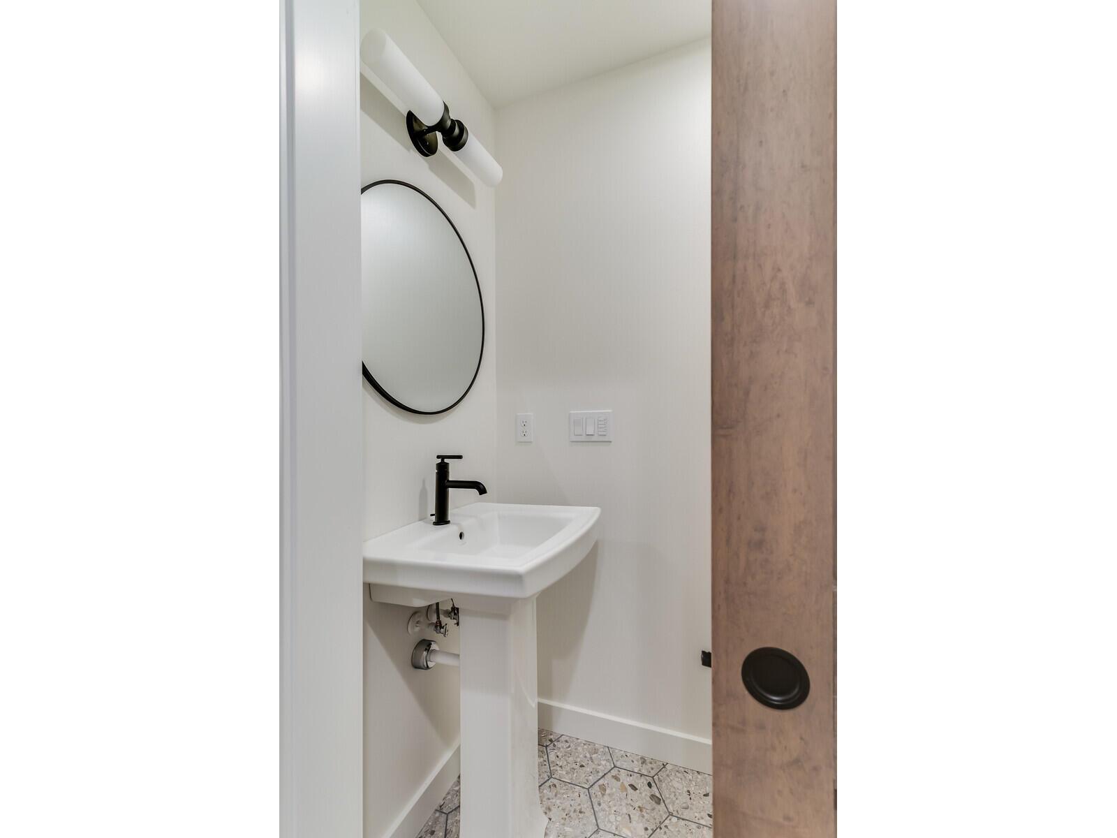 1407 Herb Holmen WI 54636 1951432 image11