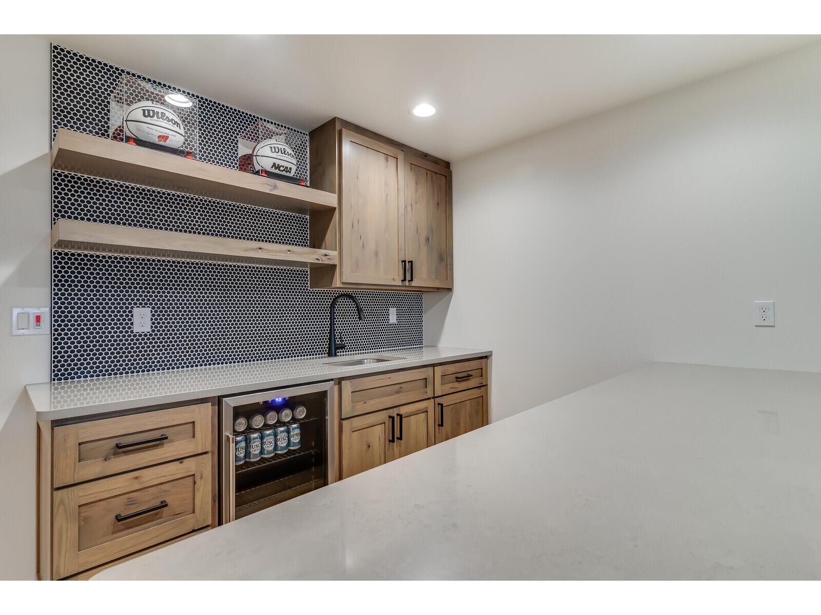 1407 Herb Holmen WI 54636 1951432 image19