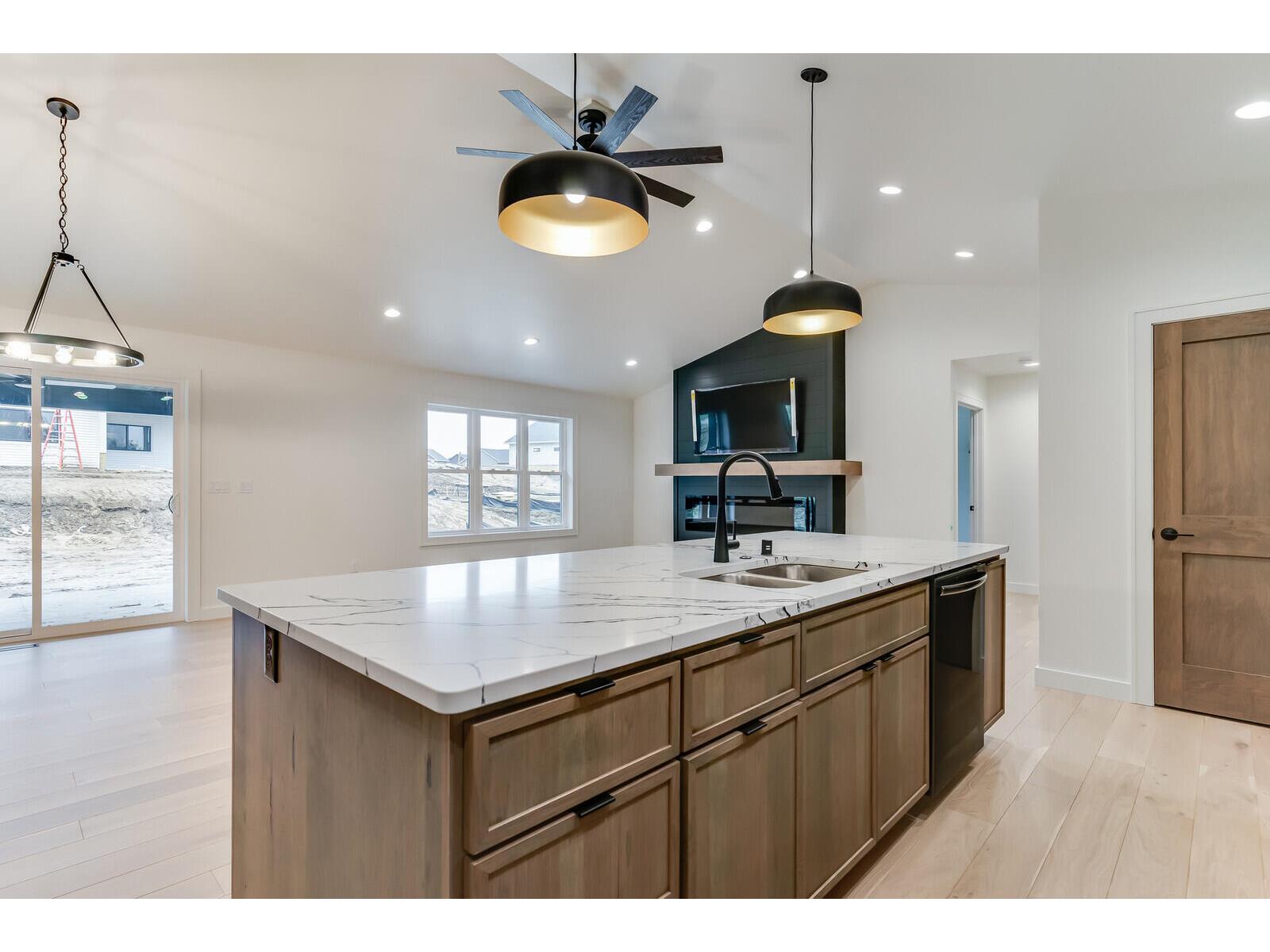 1407 Herb Holmen WI 54636 1951432 image7