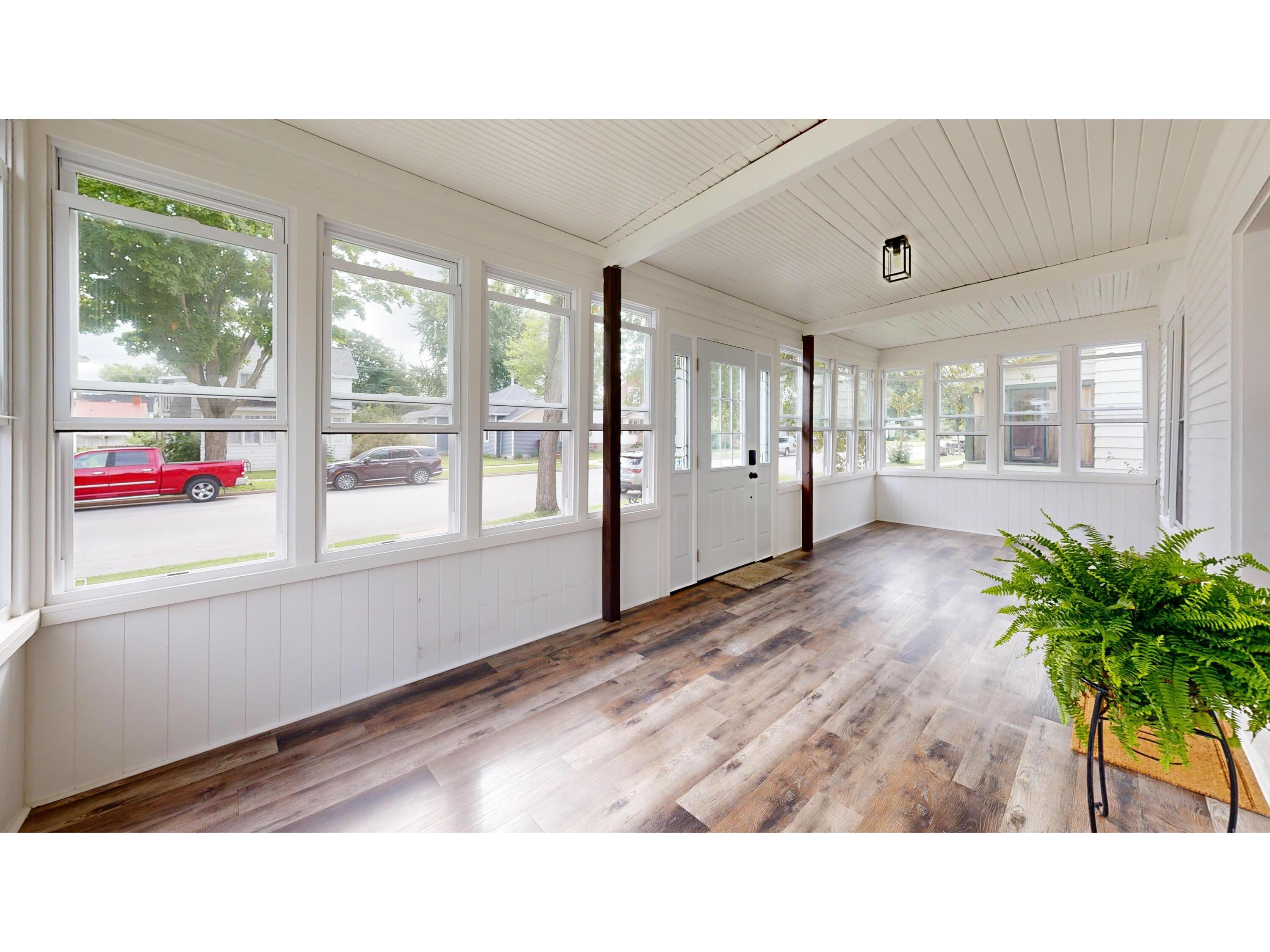 1407 McLean Tomah WI 54660 1940487 image33