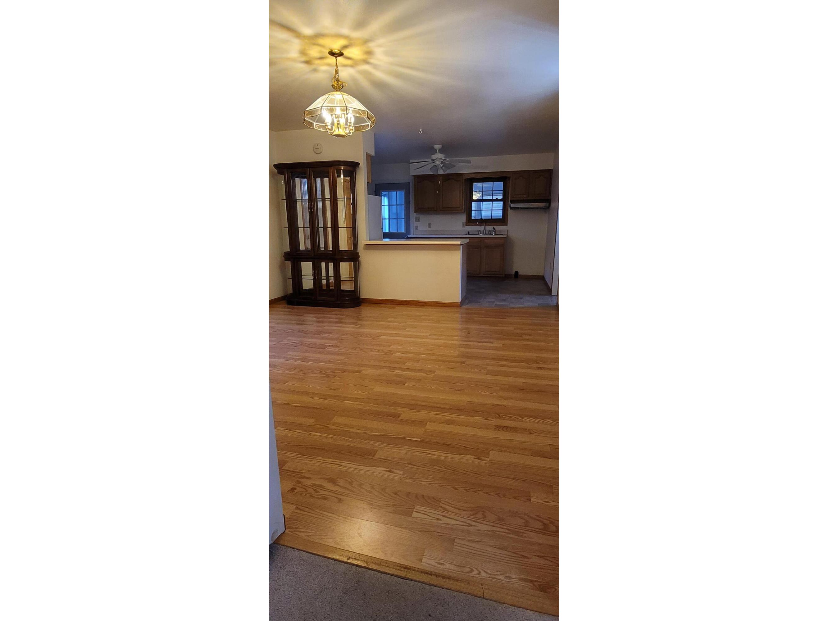 1409 West La Crosse WI 54601 1892454 image1