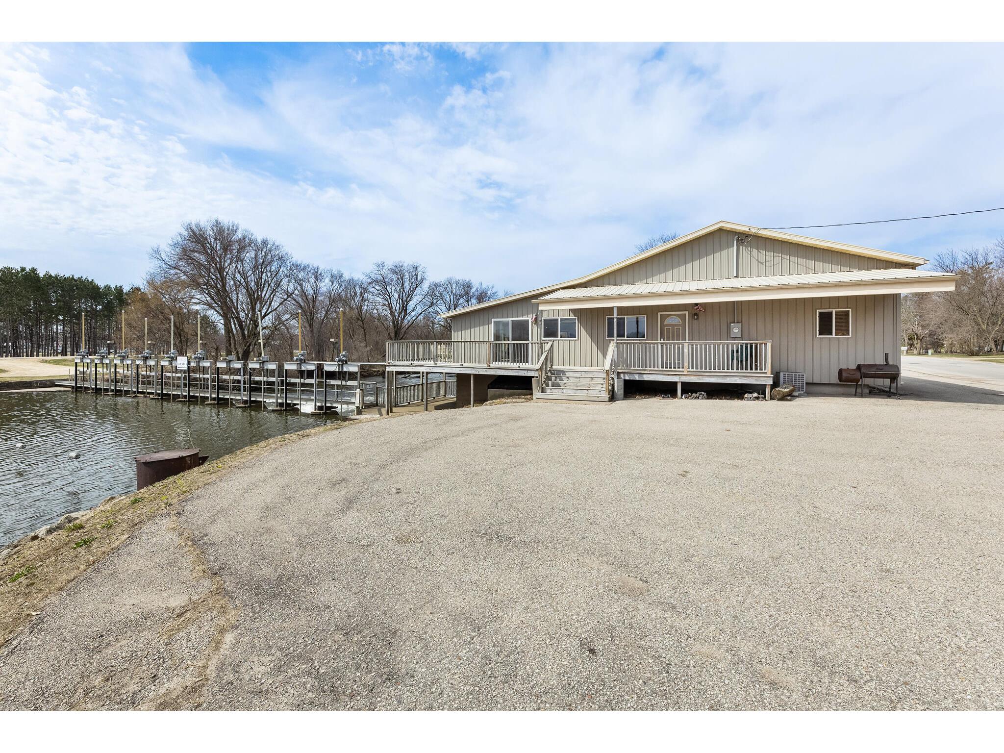 141 W Mill Blair WI 54616 - LAKE HENRY 1968291 image1