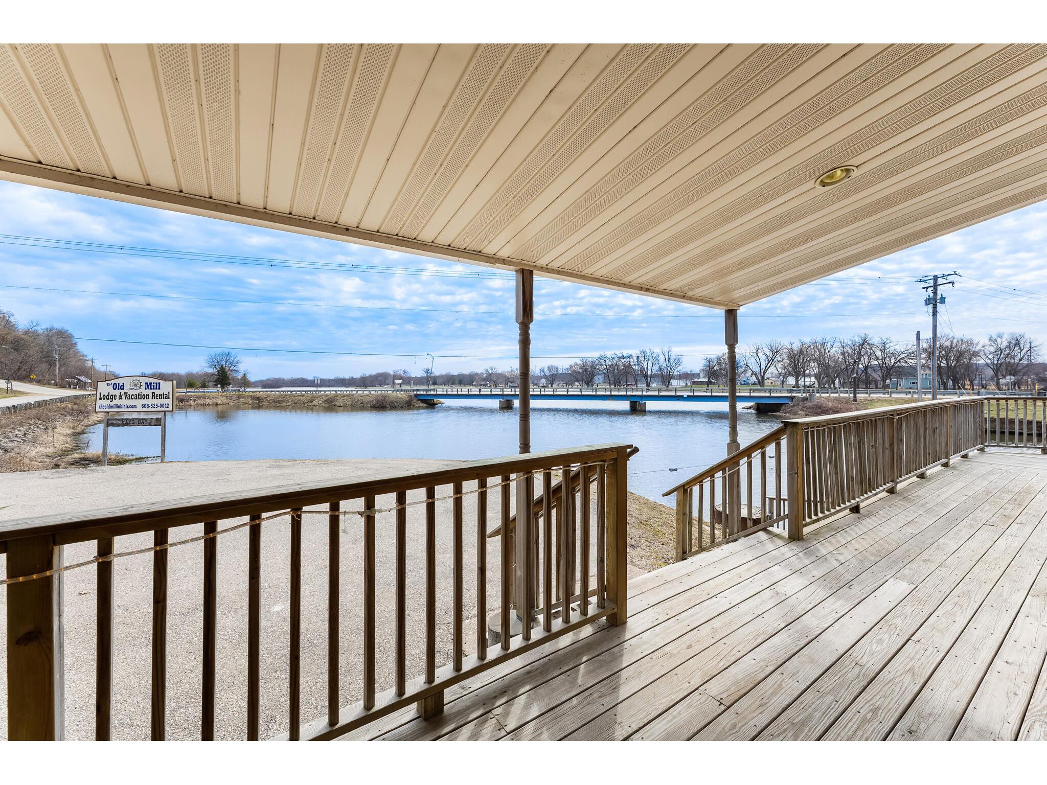 141 W Mill Blair WI 54616 - LAKE HENRY 1968291 image23