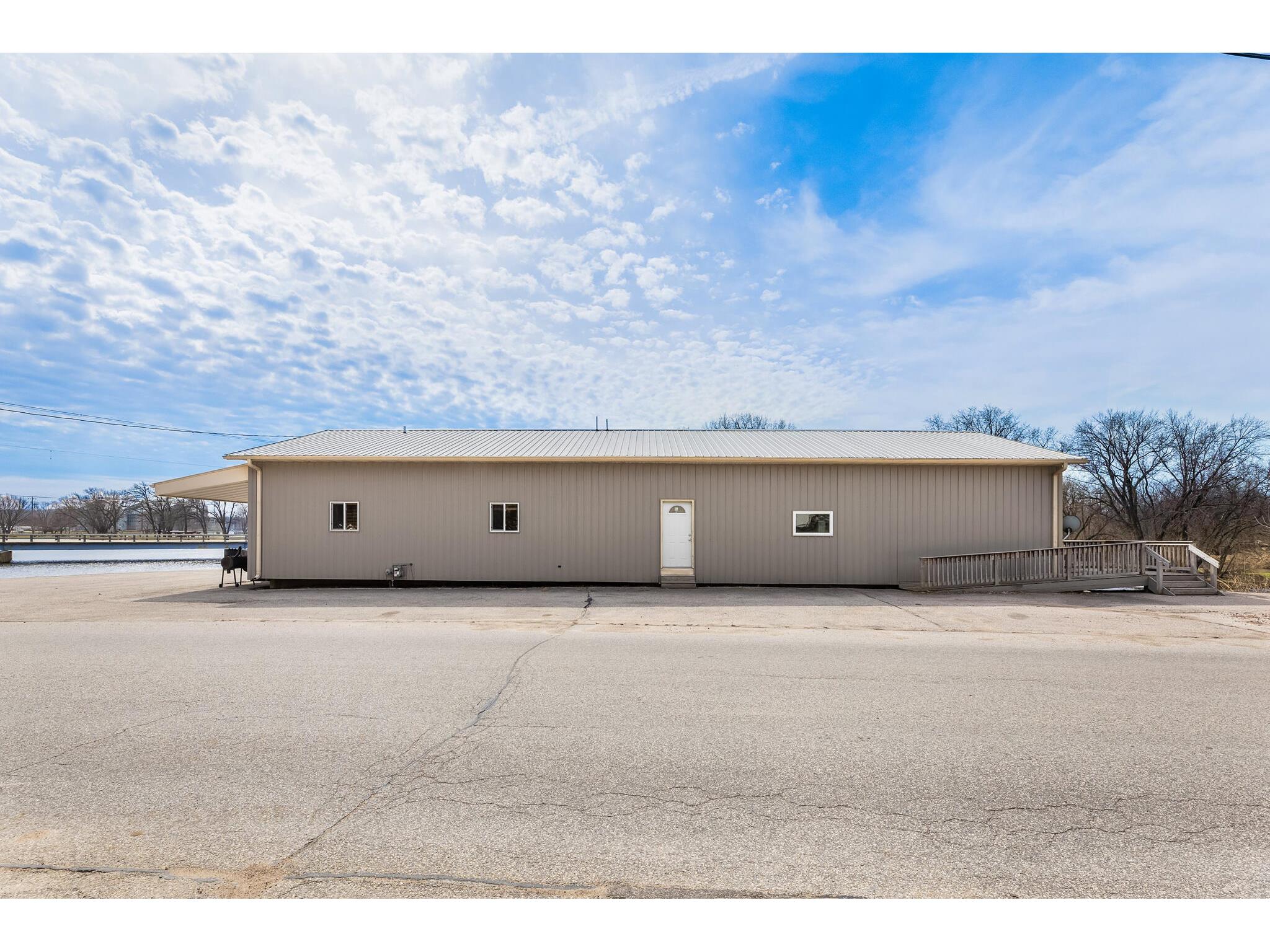 141 W Mill Blair WI 54616 - LAKE HENRY 1968291 image31