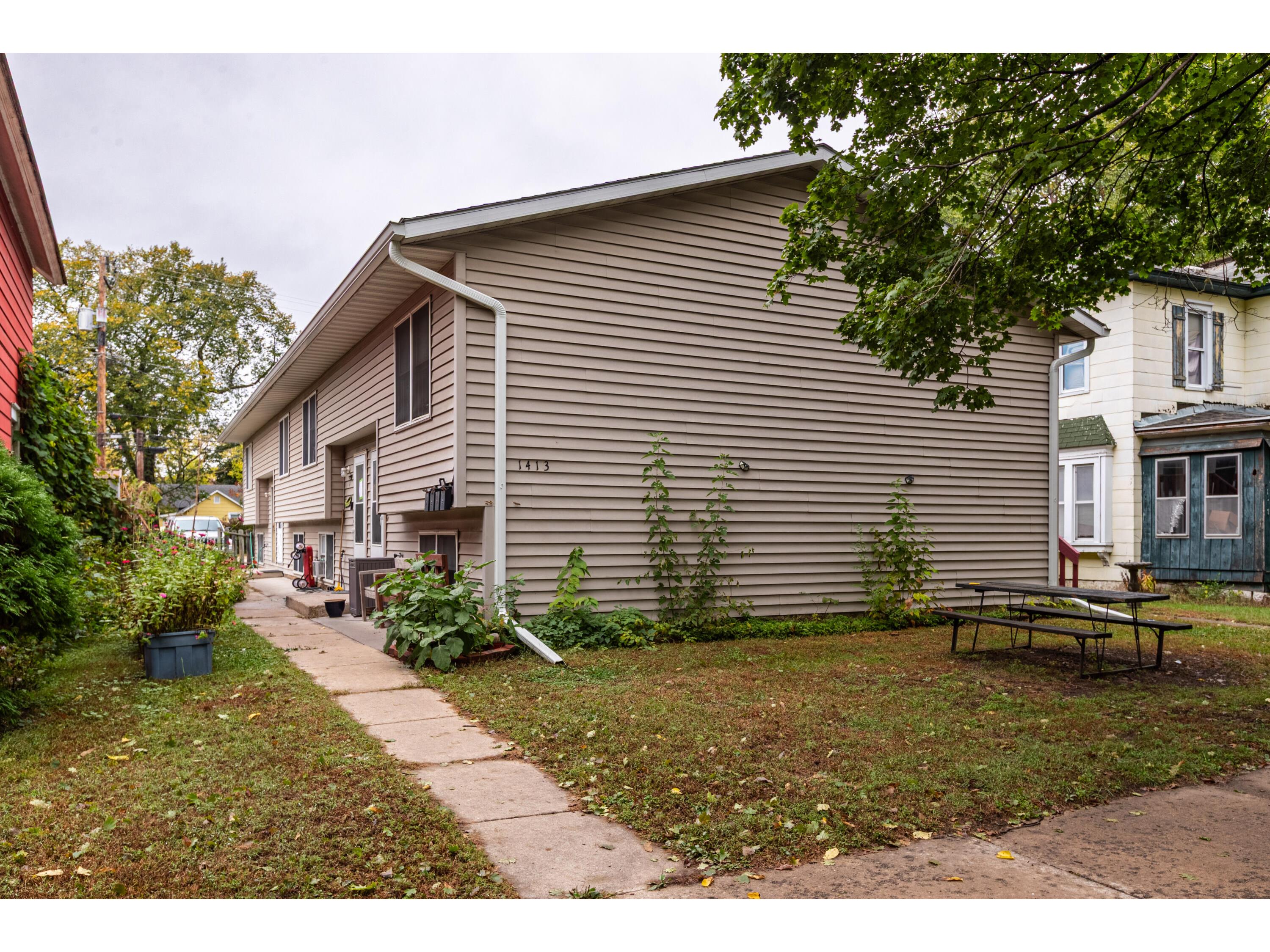 1413 Charles La Crosse WI 54603 1939685 image1