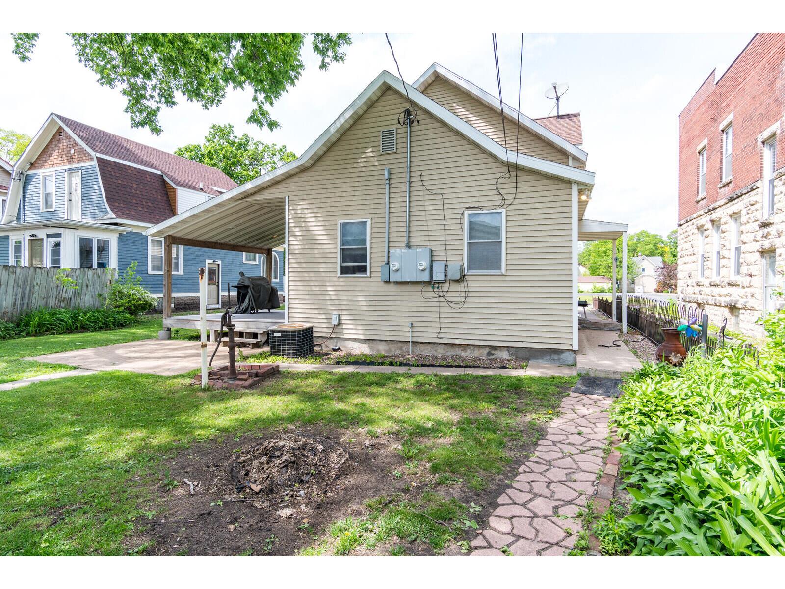 1414 Jackson #1416 La Crosse WI 54601 1963415 image4