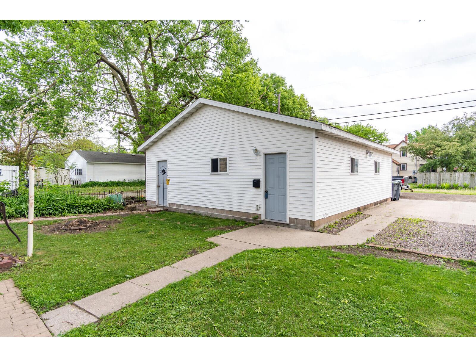 1414 Jackson #1416 La Crosse WI 54601 1963415 image5