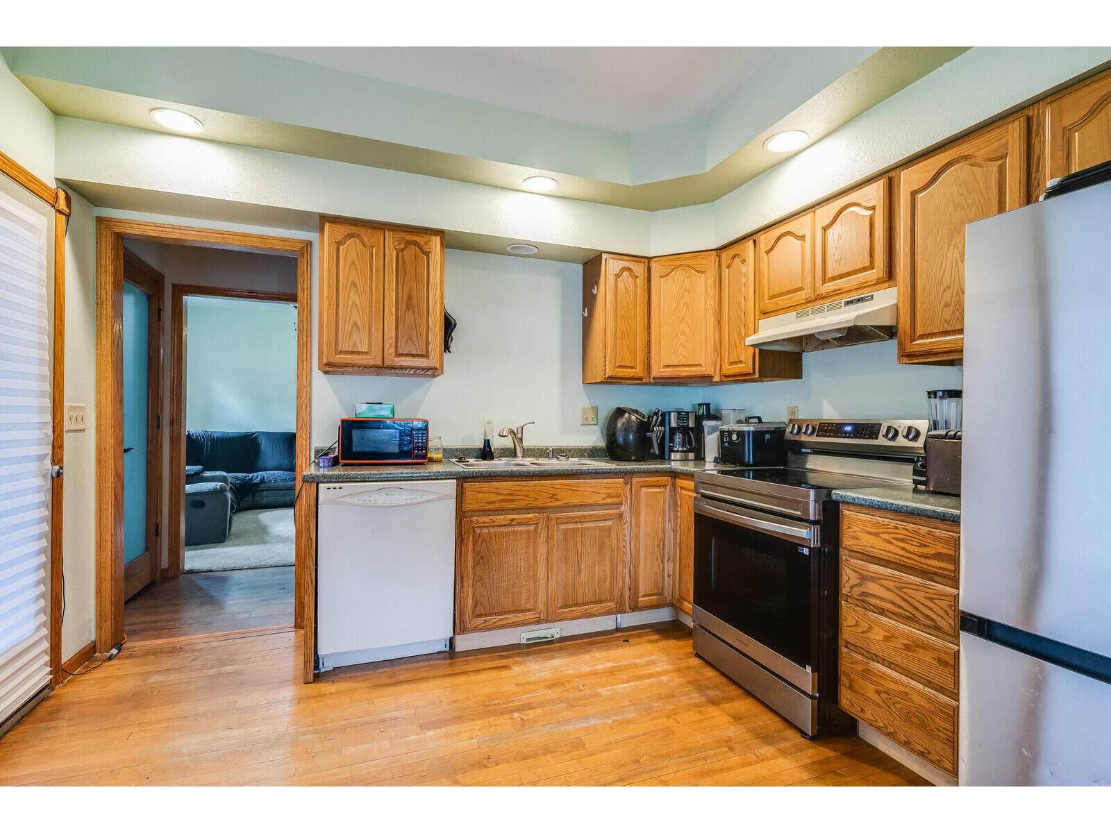1414 Jackson #1416 La Crosse WI 54601 1963415 image9