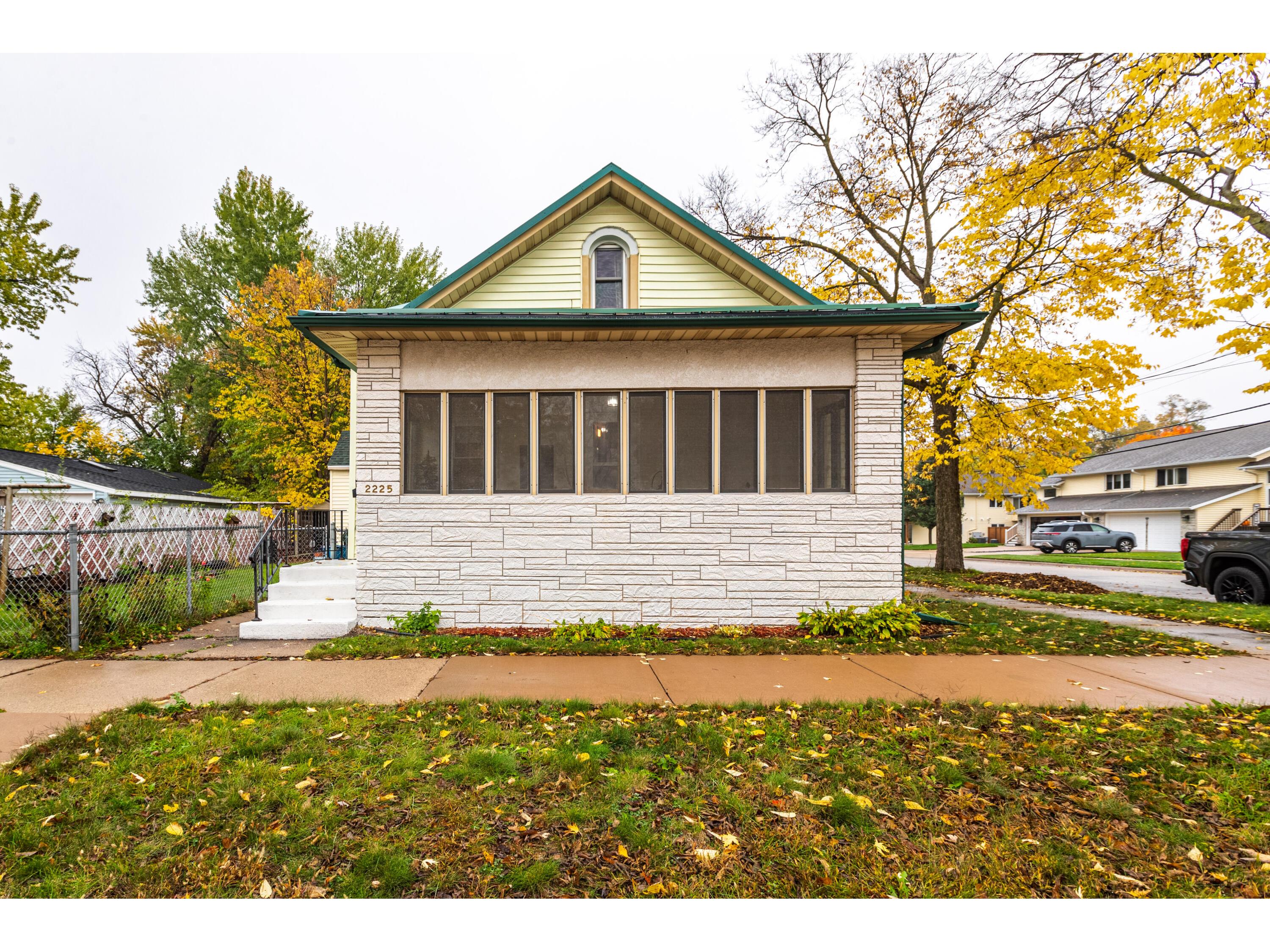 2225 West La Crosse WI 54601 1855965 image1