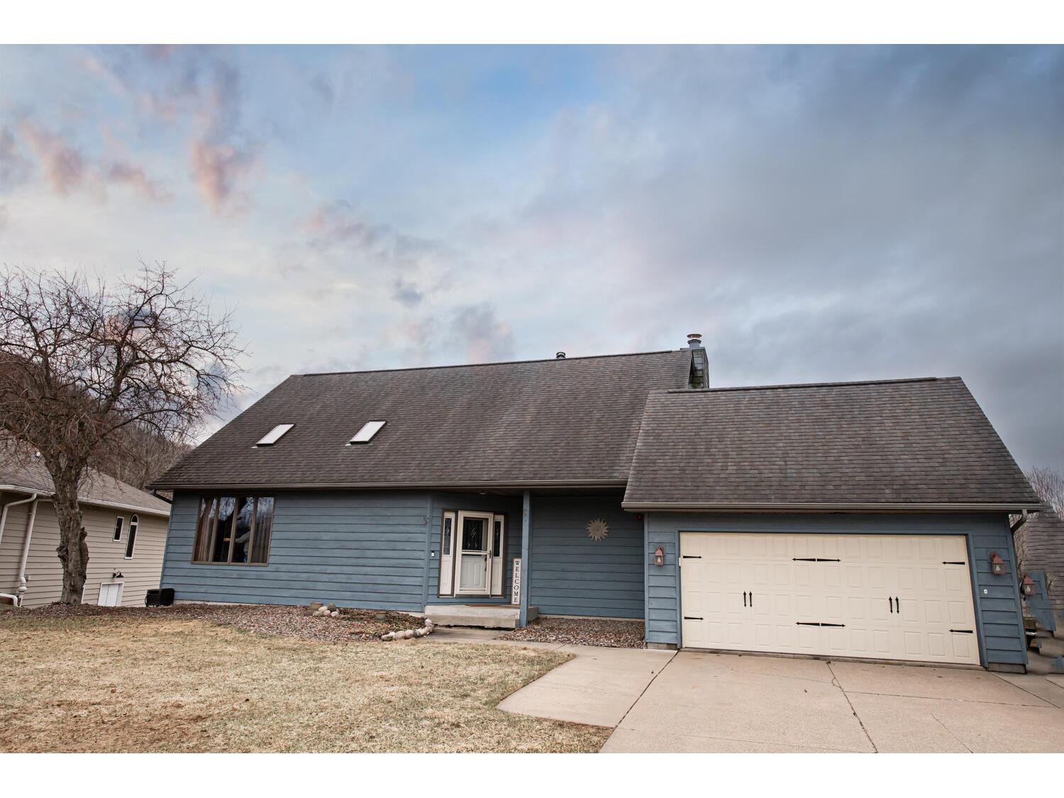 1431 Brookview, Winona, MN, 55987 MLS 1830018 Edina Realty