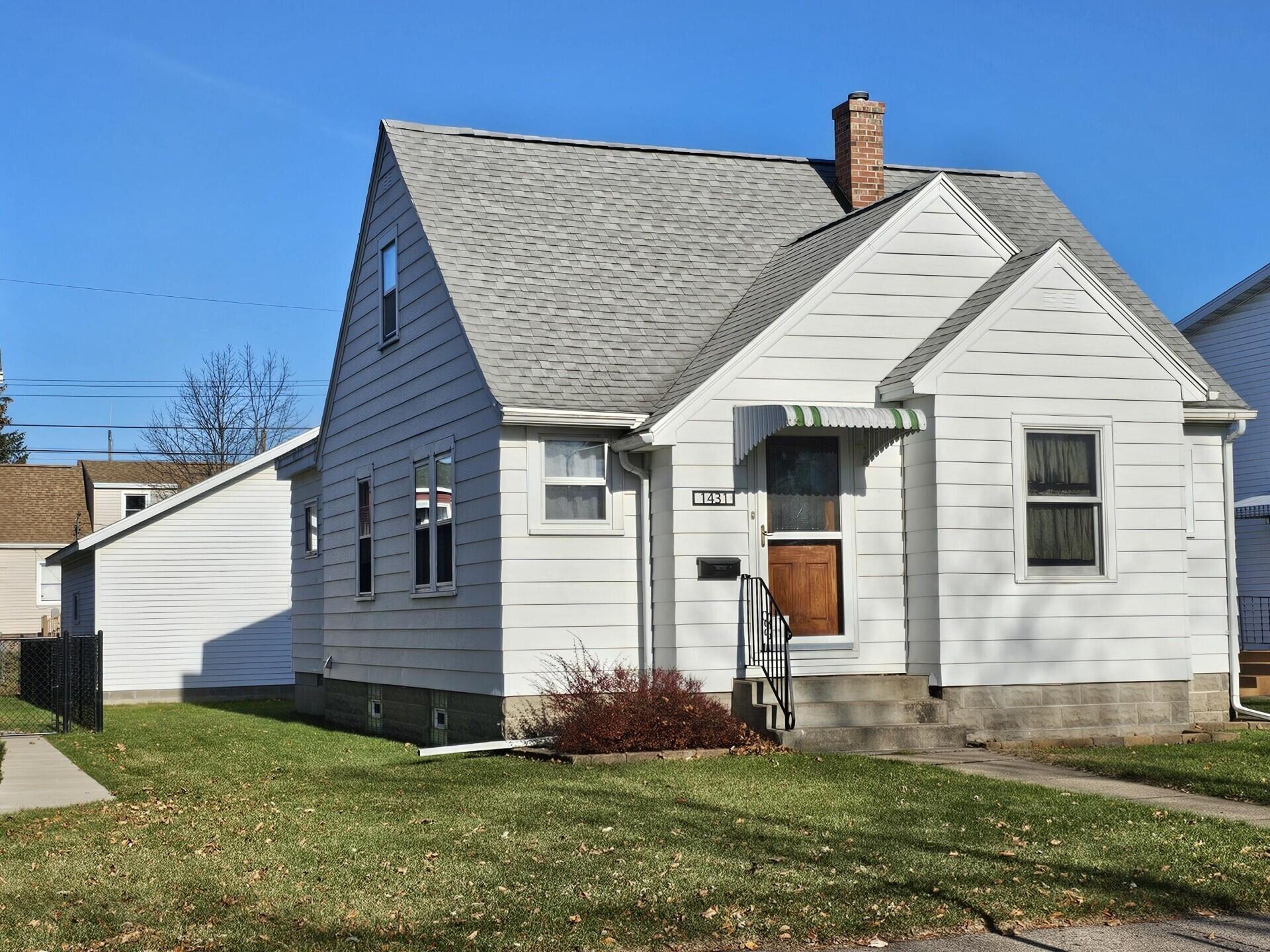 1431 Travis La Crosse WI 54601 1900939 image1