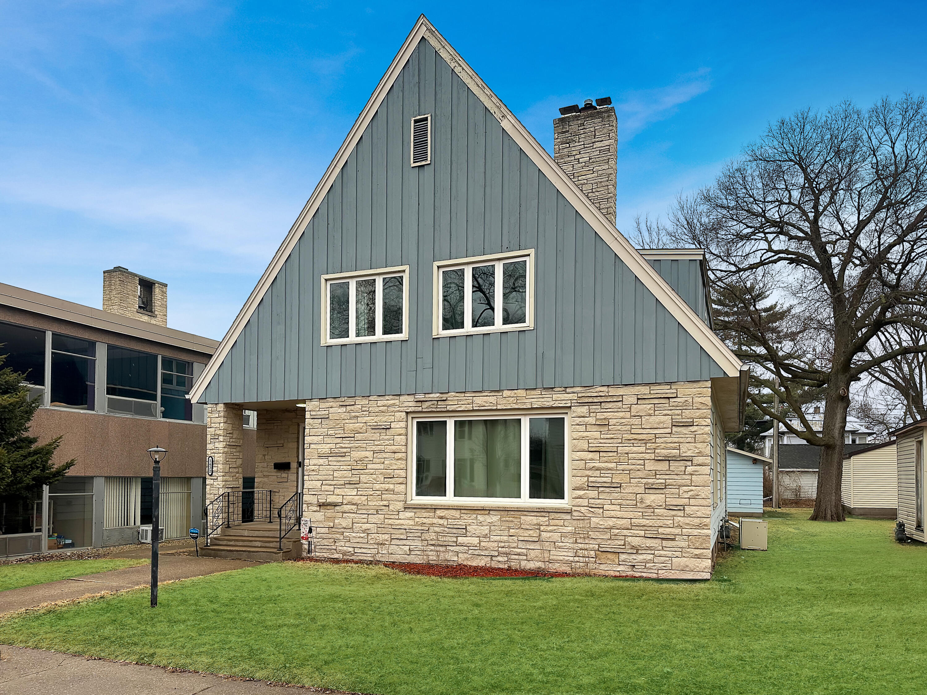 1432 Charles La Crosse WI 54603 1908816 image1