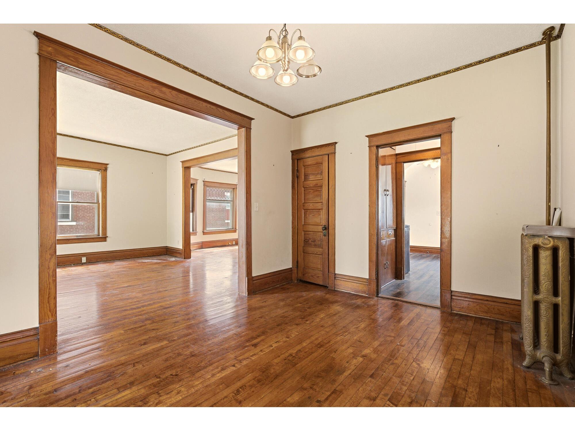 1453 Charles La Crosse WI 54603 1965371 image11