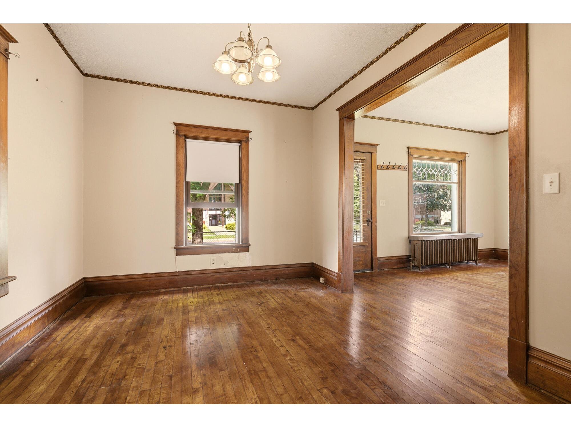 1453 Charles La Crosse WI 54603 1965371 image12
