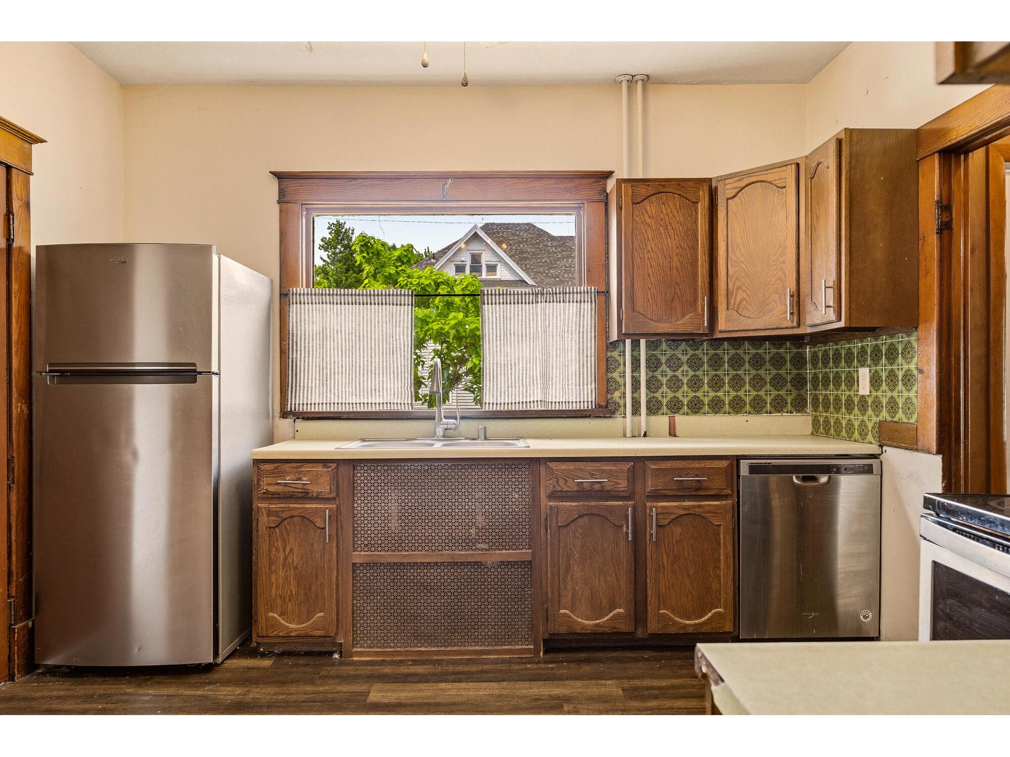 1453 Charles La Crosse WI 54603 1965371 image15