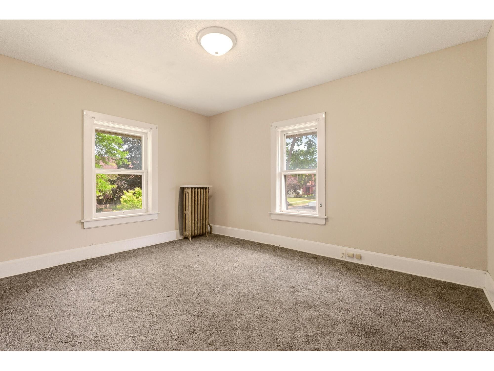 1453 Charles La Crosse WI 54603 1965371 image22