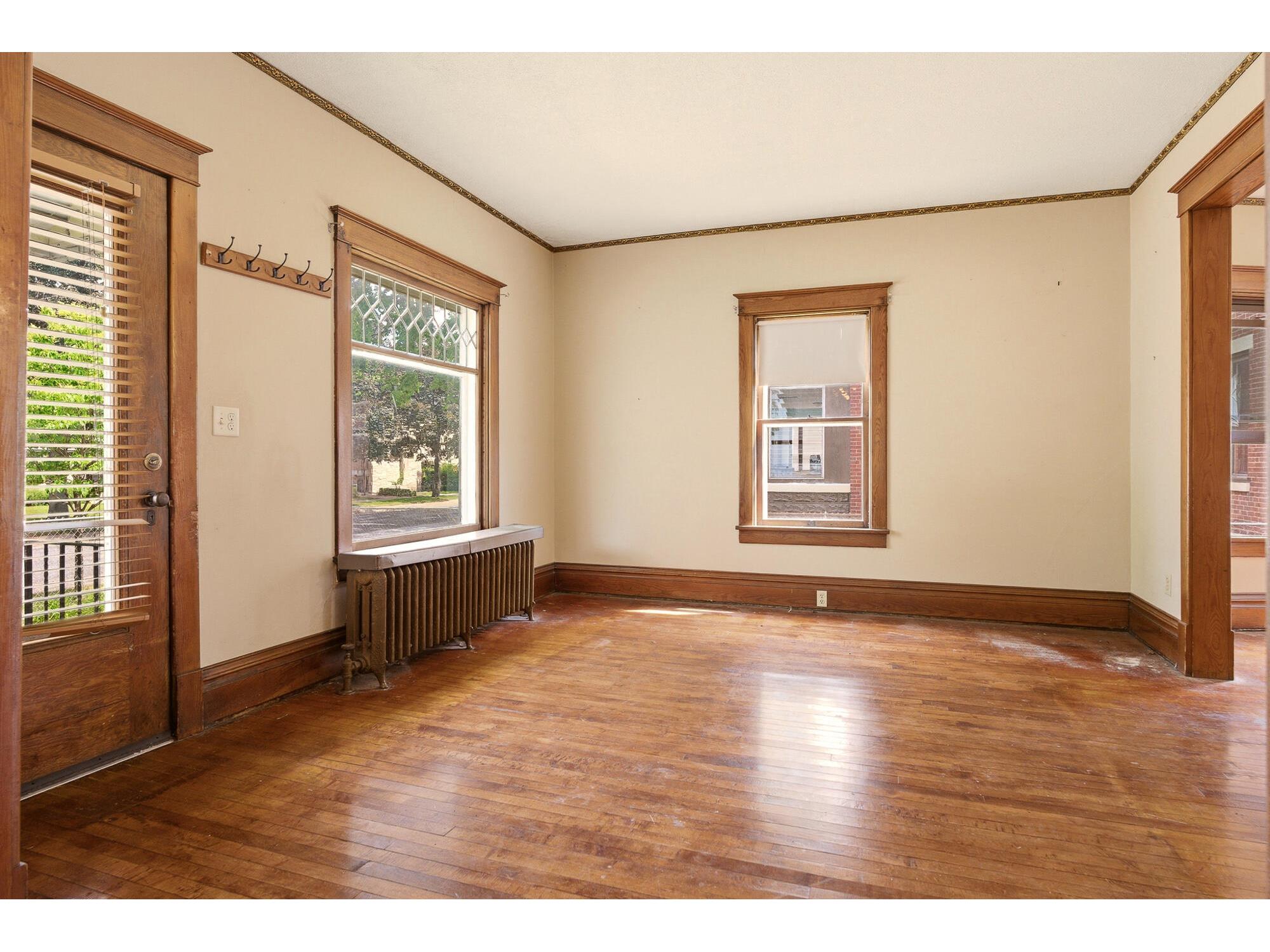 1453 Charles La Crosse WI 54603 1965371 image5