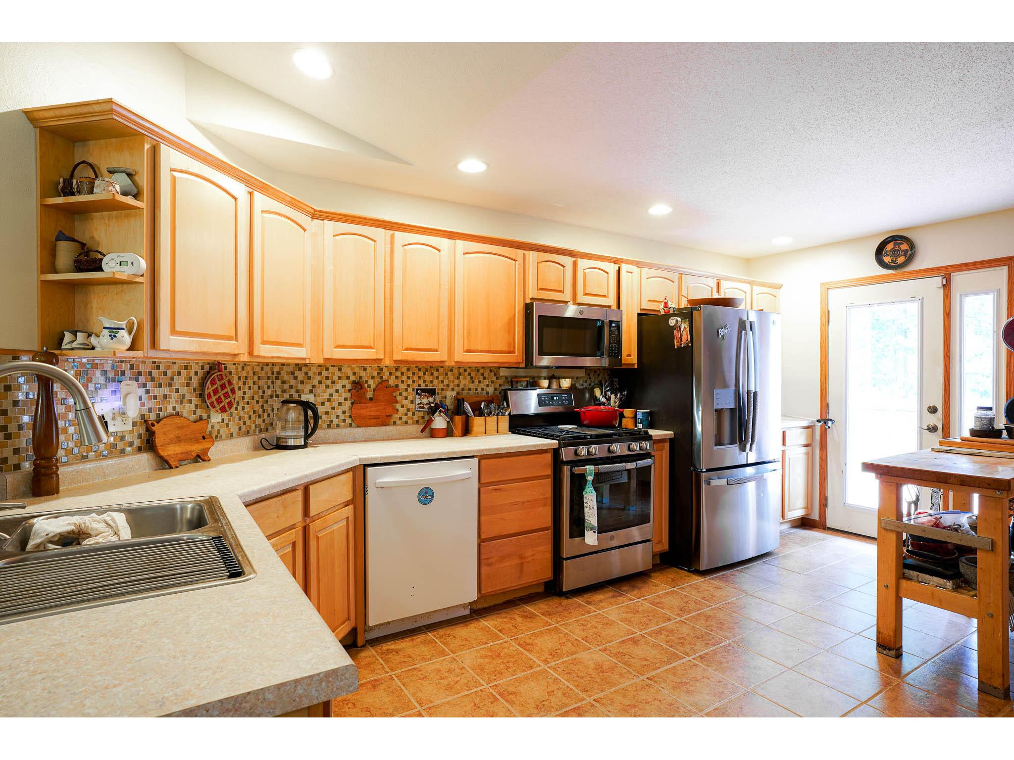 N1496 Meadow Ridge Greenfield WI 54601 1971029 image11